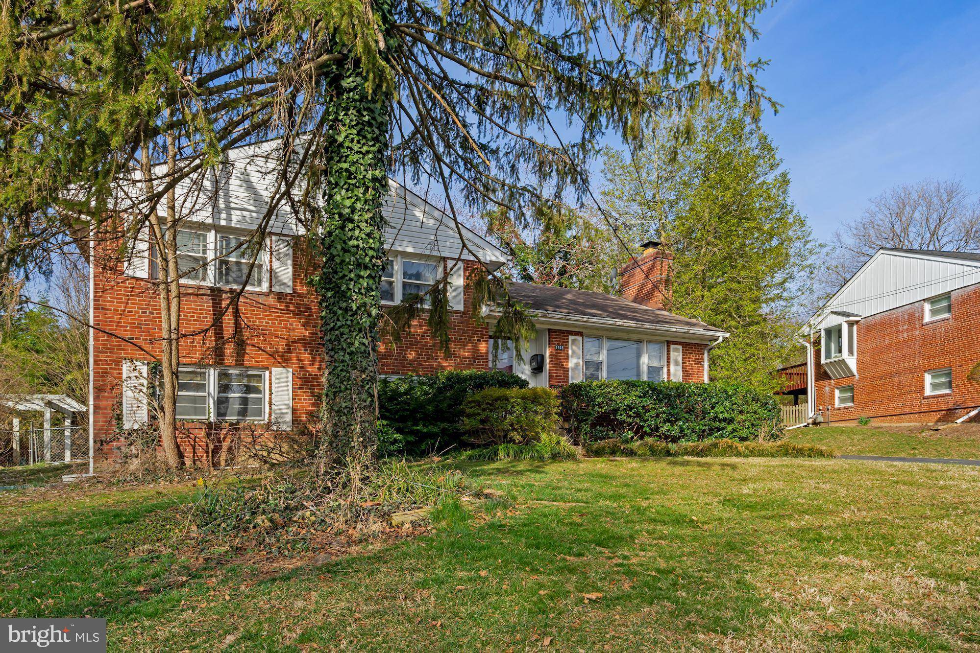 Mclean, VA 22101,1418 HOMERIC CT