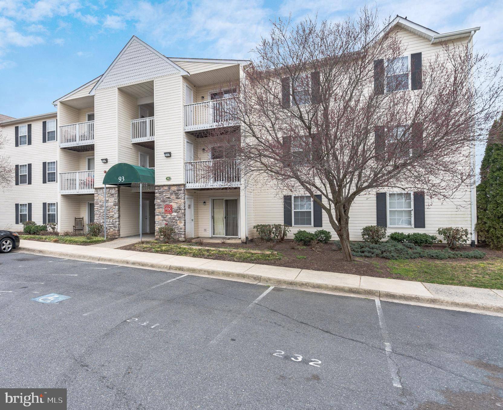 Stafford, VA 22554,93 FERN OAK CIR #100