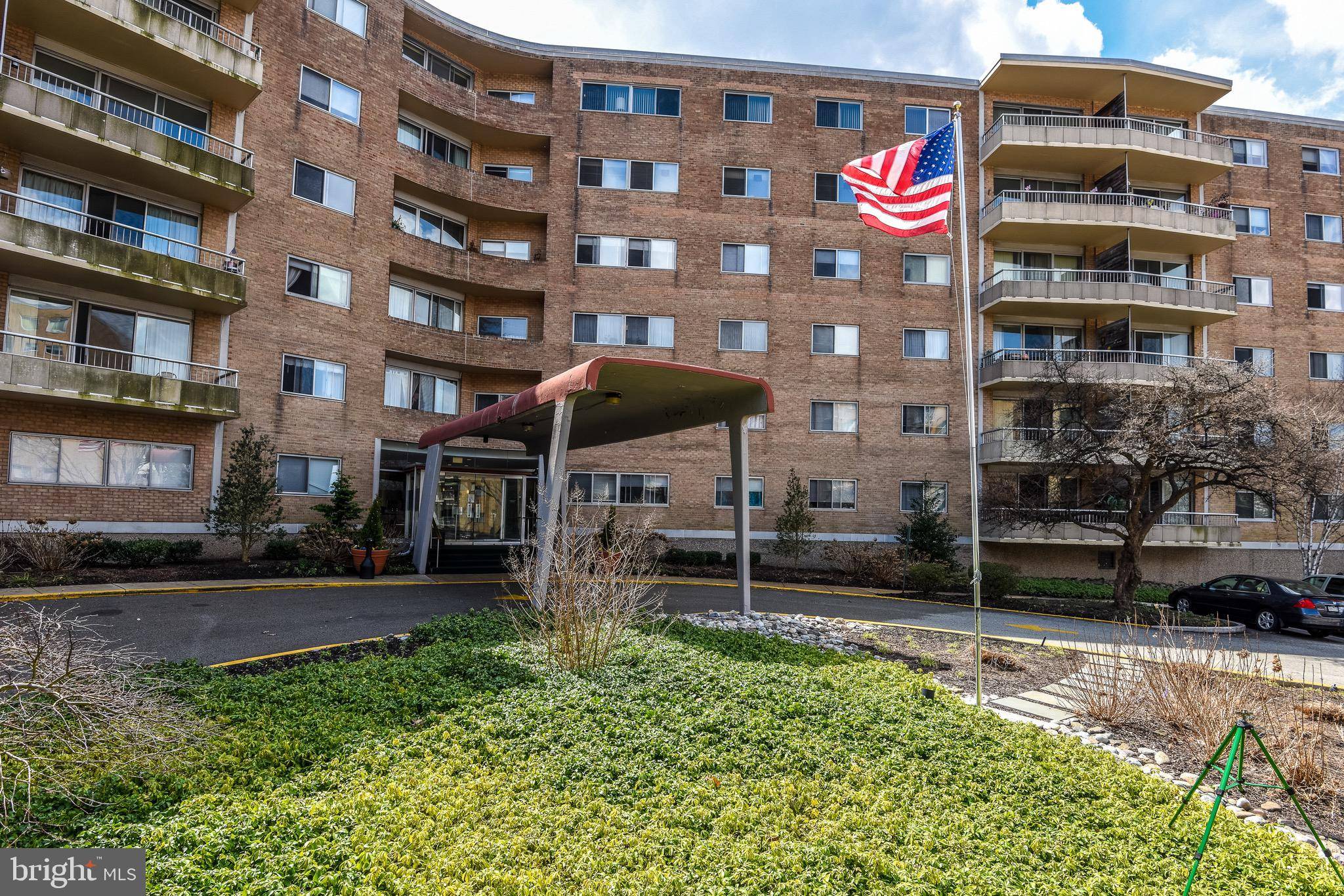 Jenkintown, PA 19046,100 WEST AVE #215S