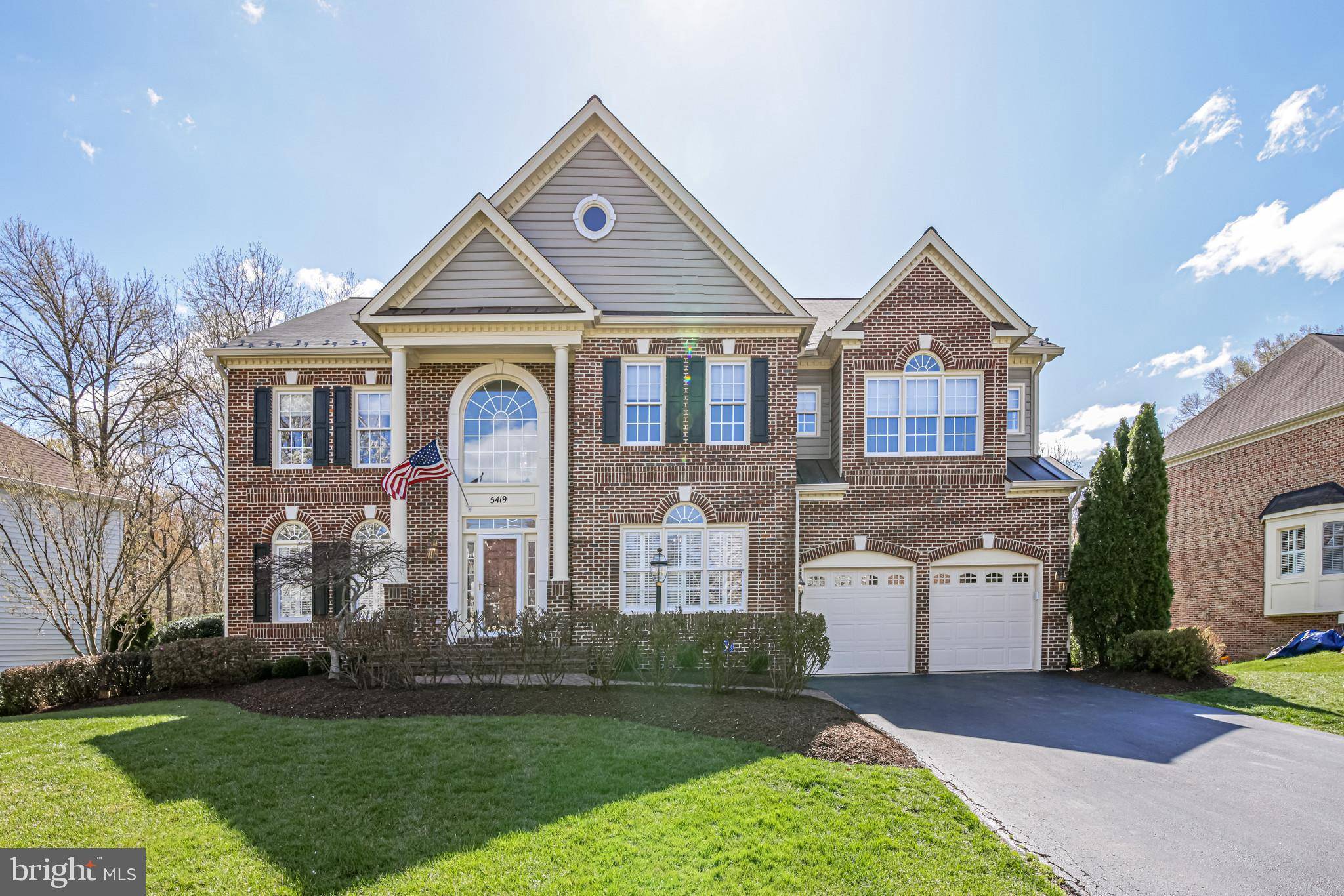 Alexandria, VA 22309,5419 GRIST MILL WOODS WAY