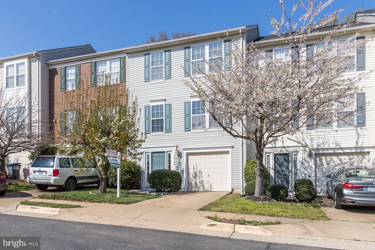 Centreville, VA 20121,14104 DARKWOOD CIR