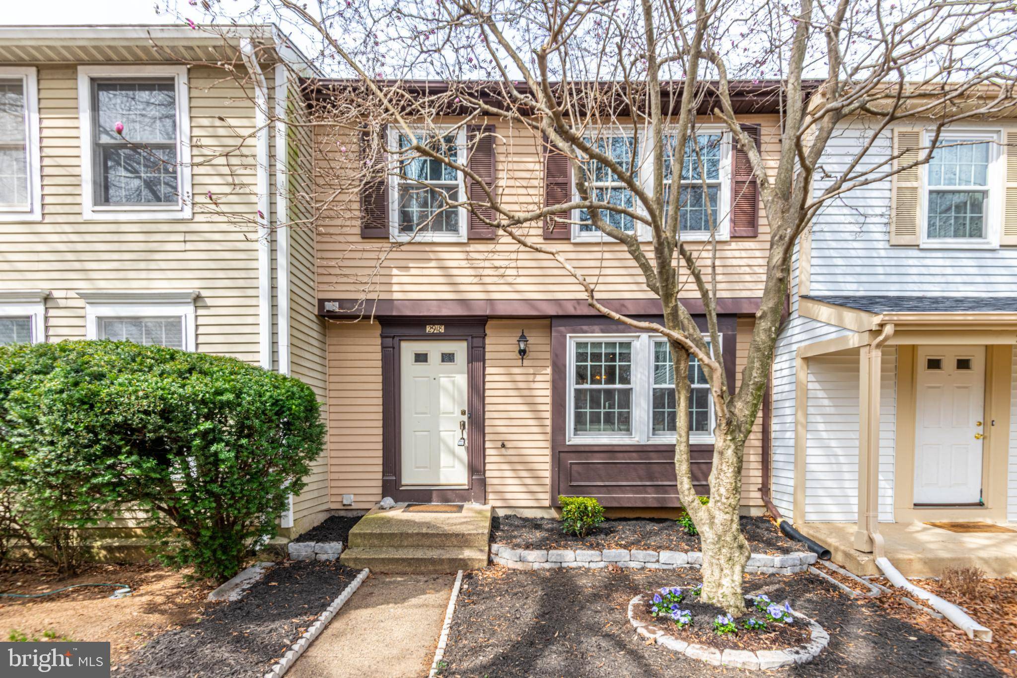 Falls Church, VA 22042,2918 BRIDGEHAMPTON CT