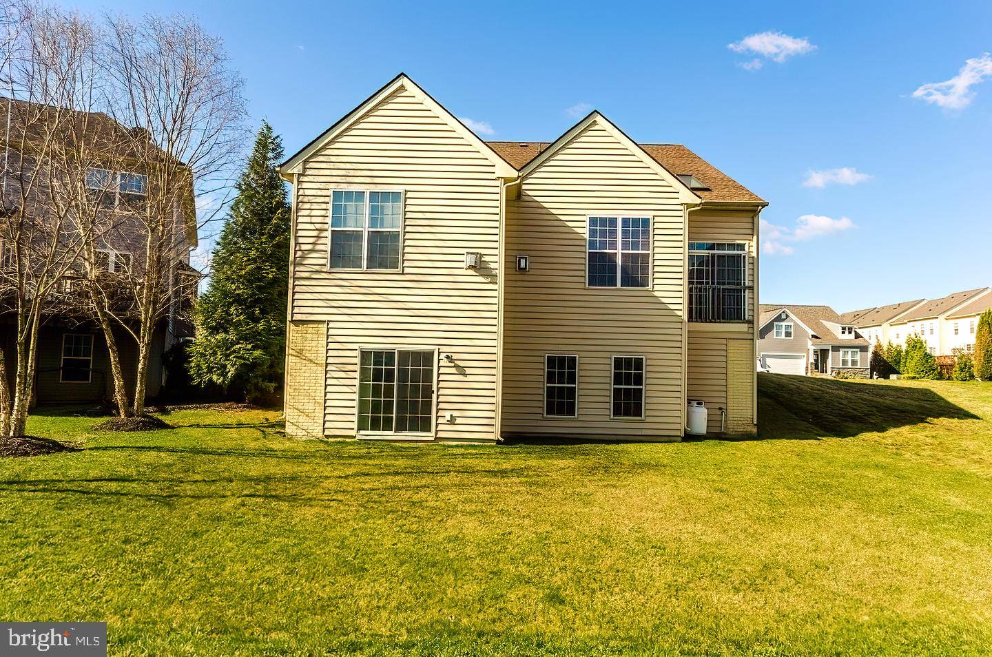 Martinsburg, WV 25403,104 ABINO HILLS WAY W