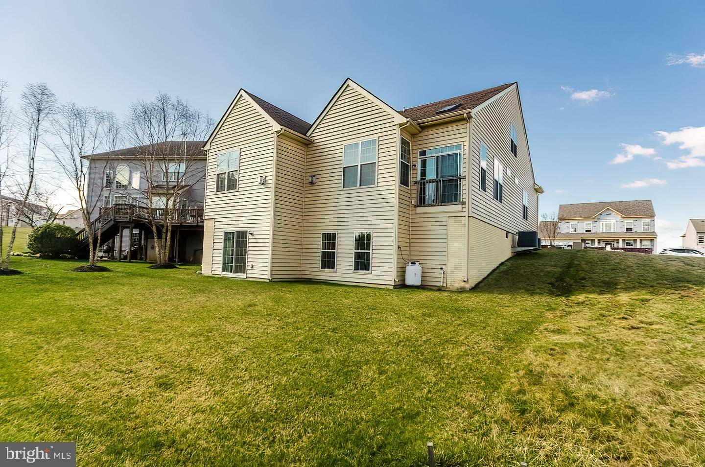 Martinsburg, WV 25403,104 ABINO HILLS WAY W