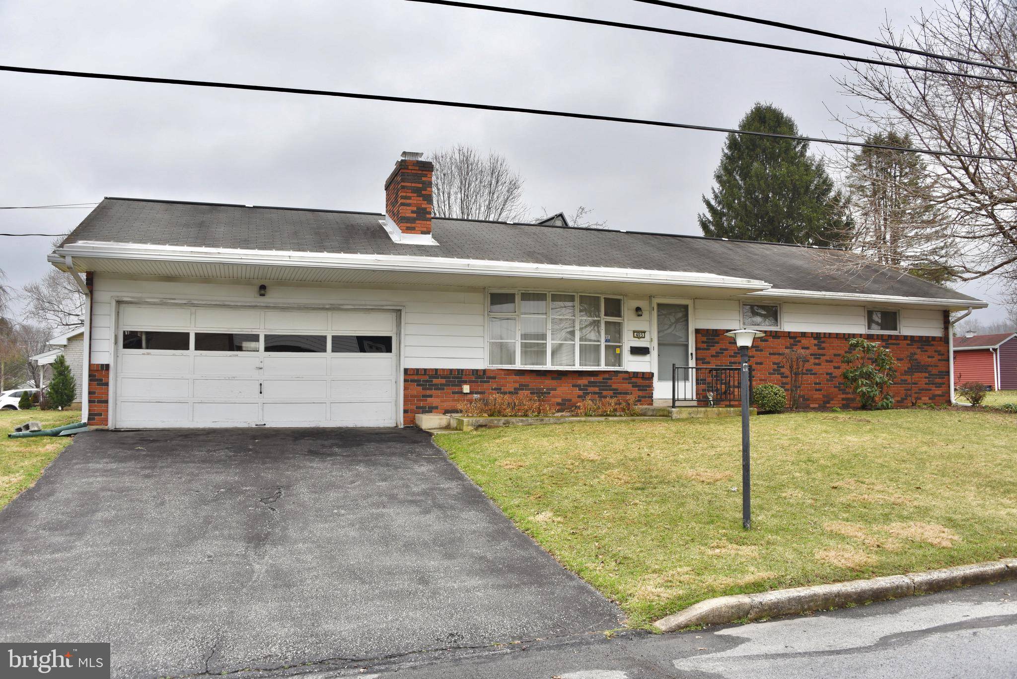 Robesonia, PA 19551,405 MARTHA ST