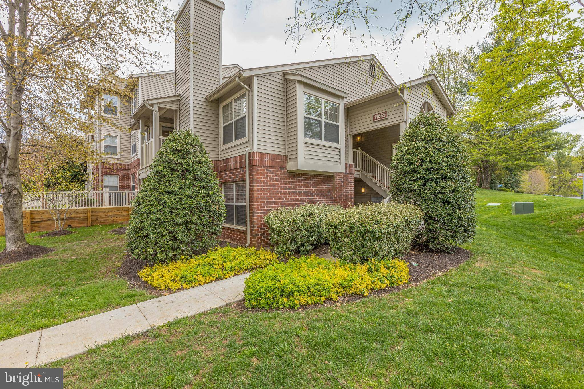 Reston, VA 20190,11655 GAS LIGHT CT #A