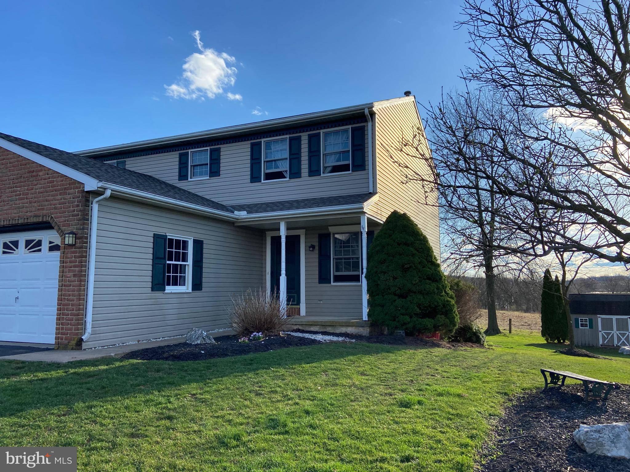 Reinholds, PA 17569,91 RED STONE CIR