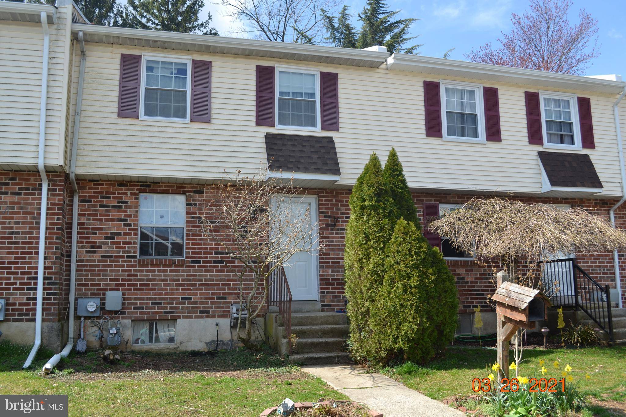 Aston, PA 19014,47 COLONIAL CIR