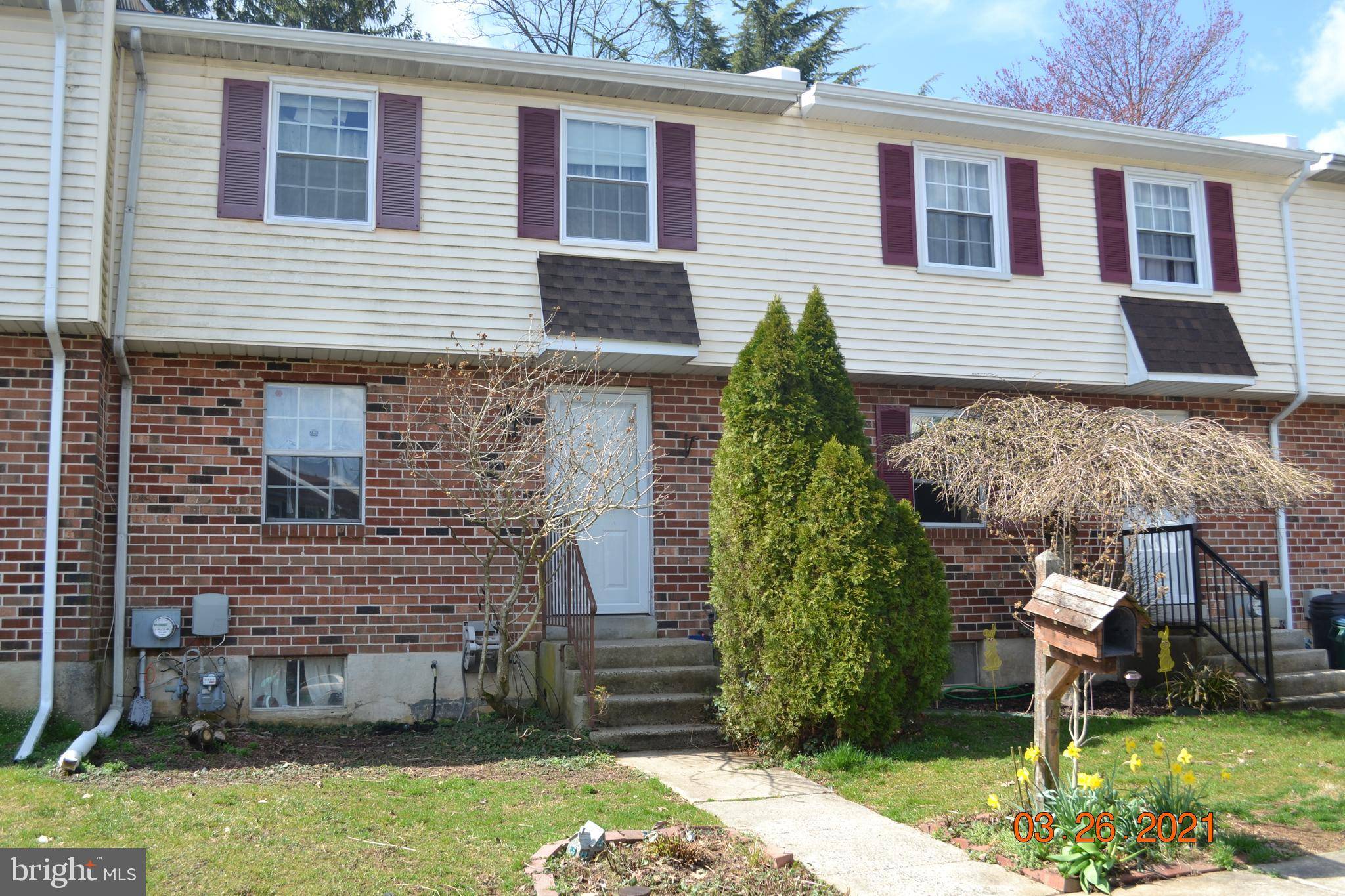 Aston, PA 19014,47 COLONIAL CIR