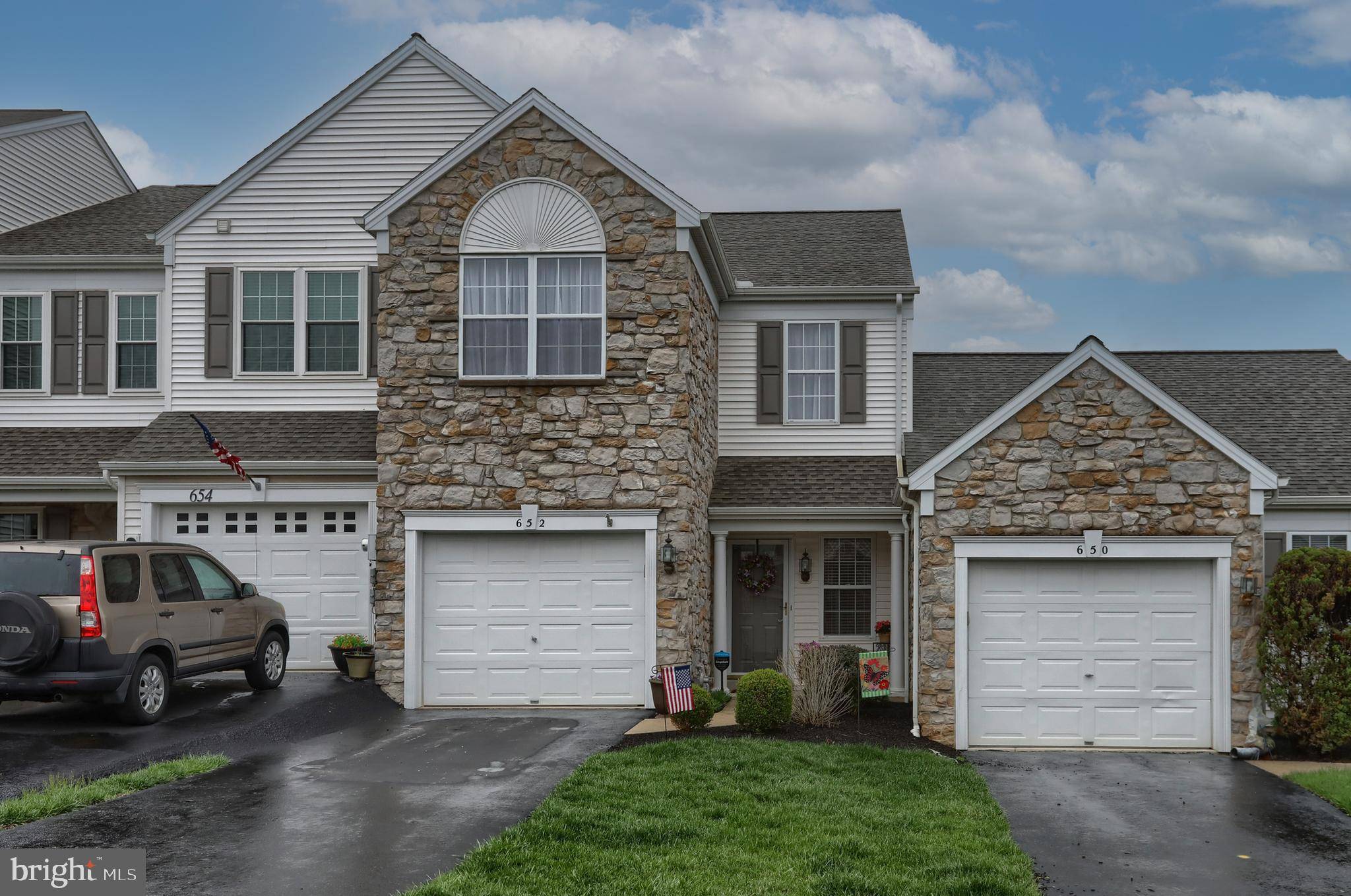 Hummelstown, PA 17036,652 SPRINGHOUSE LN