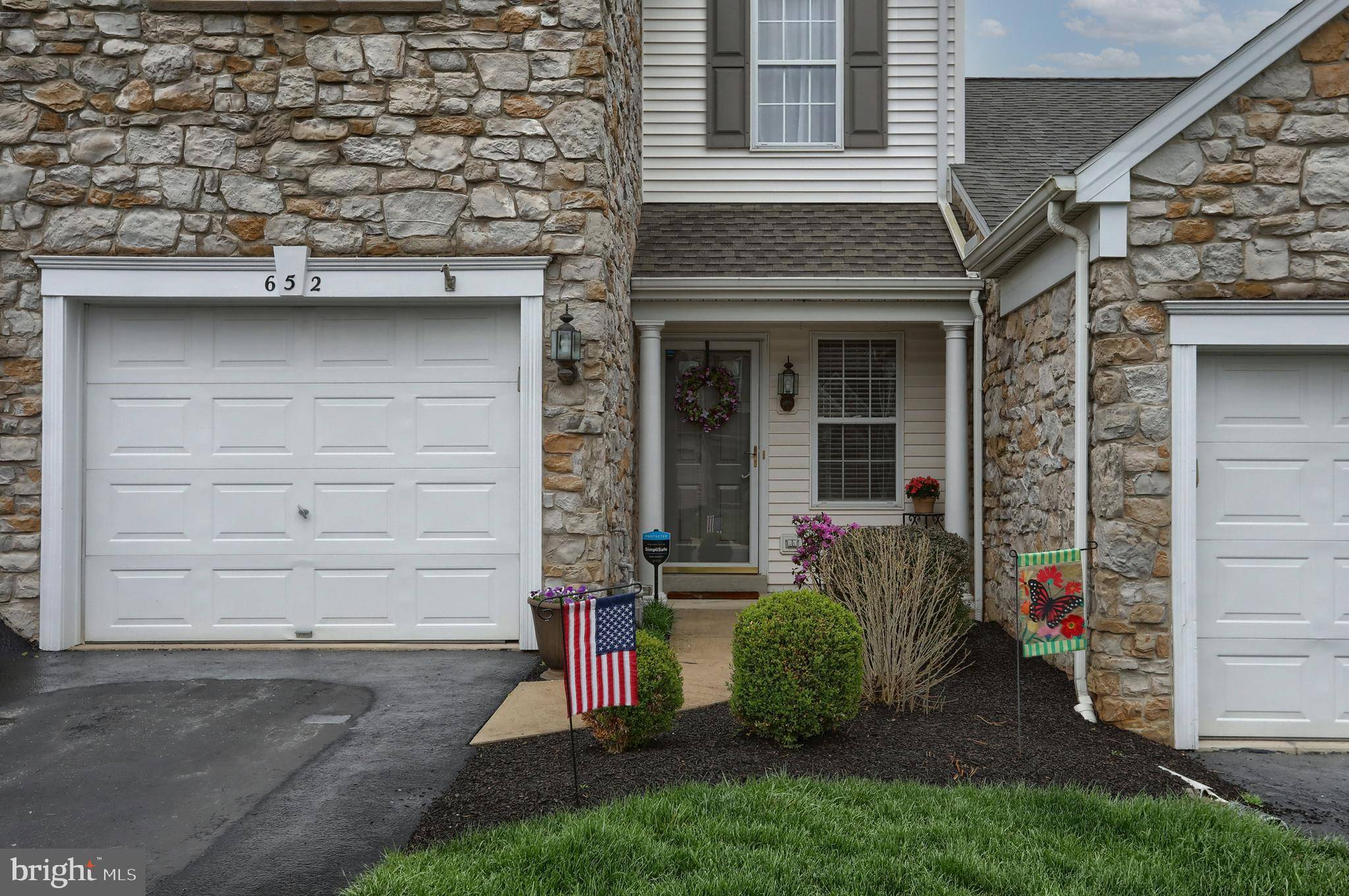 Hummelstown, PA 17036,652 SPRINGHOUSE LN