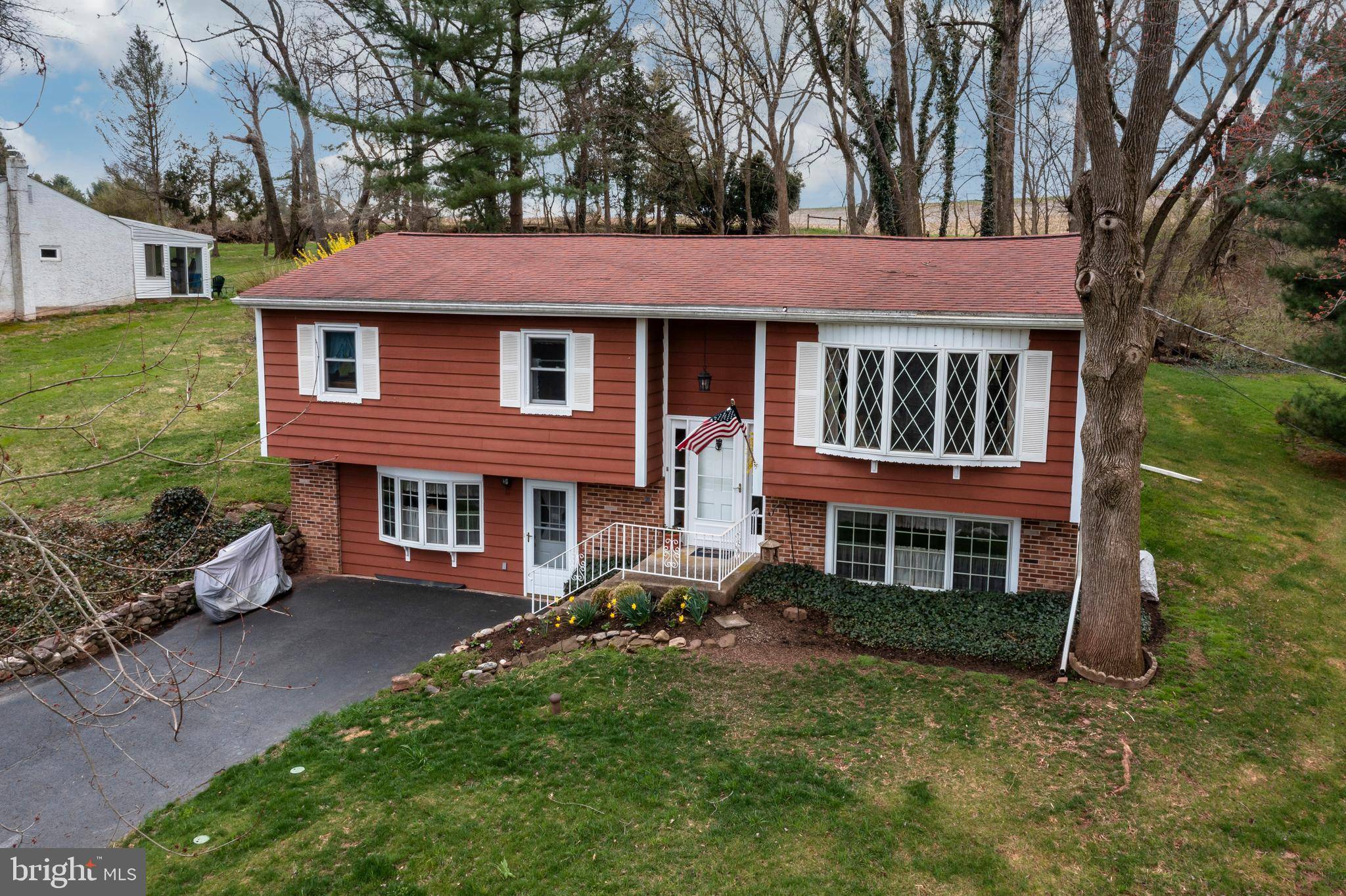 Phoenixville, PA 19460,816 SPRING CITY RD
