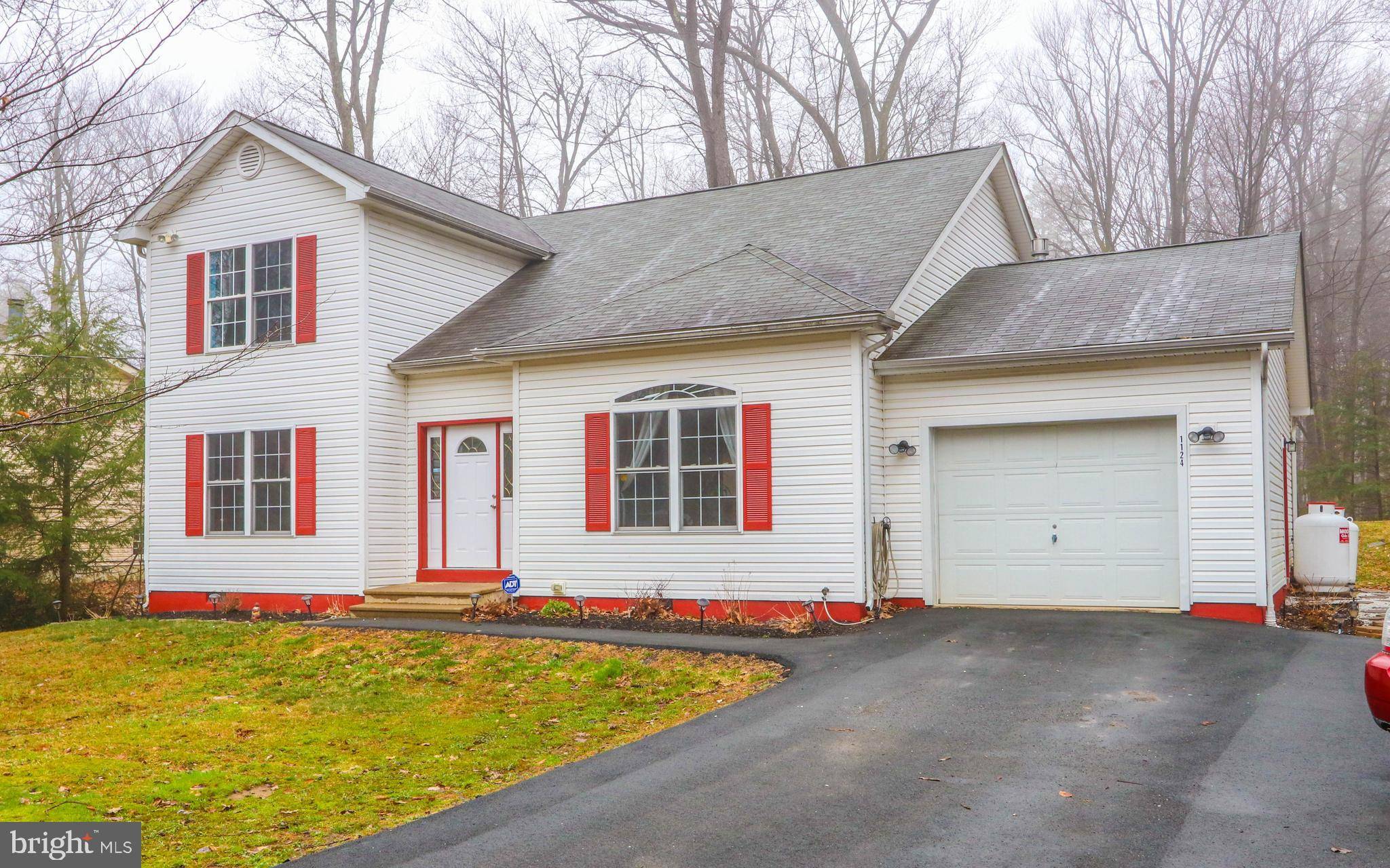 Tobyhanna, PA 18466,1124 CAMBELL WAY