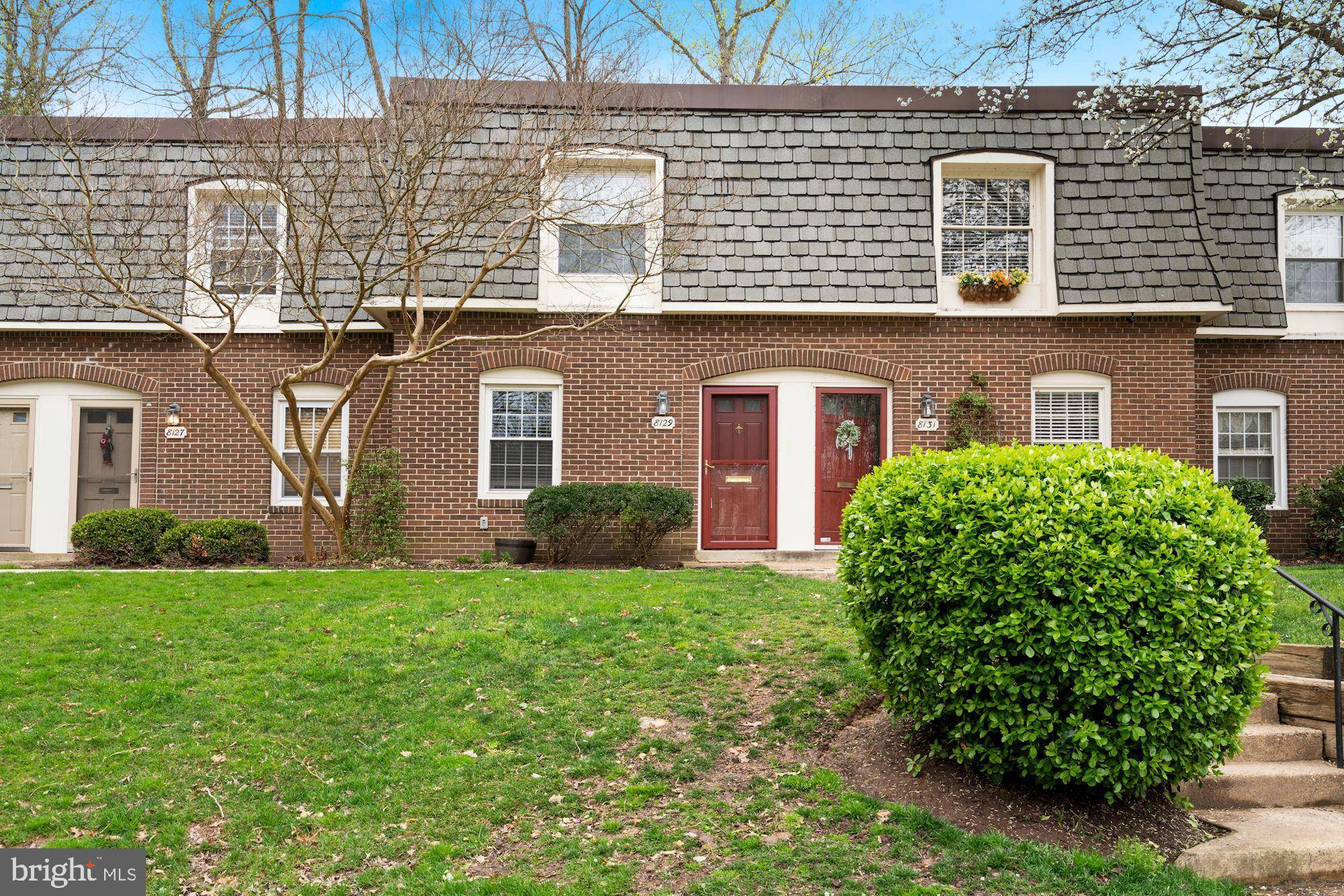 Springfield, VA 22152,8129 KINGSWAY CT