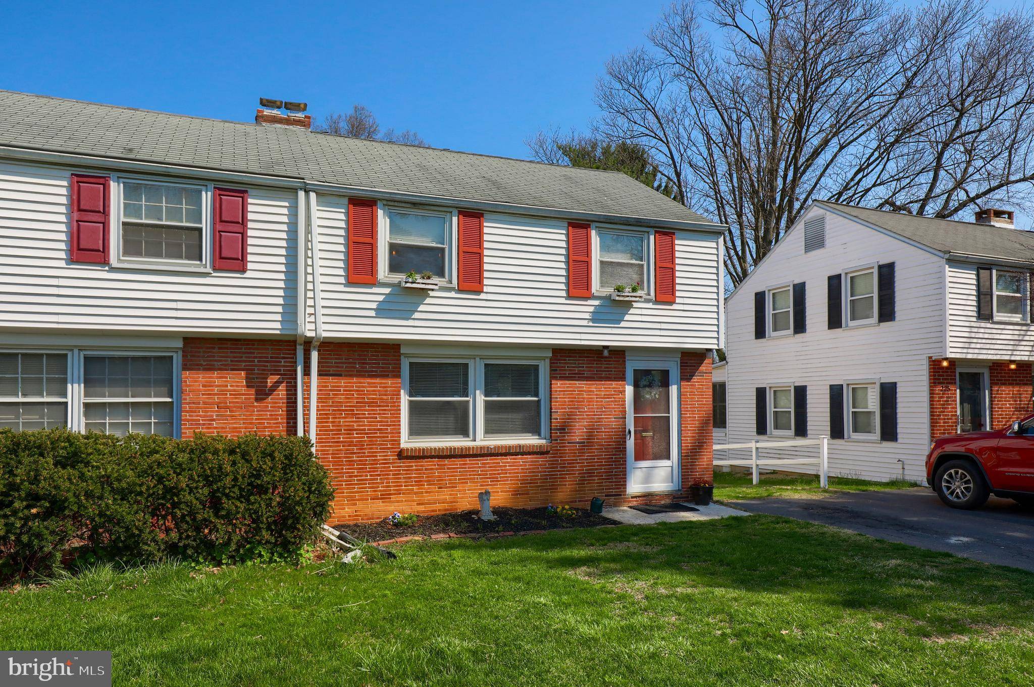 Lancaster, PA 17601,223 ELIZABETH DR