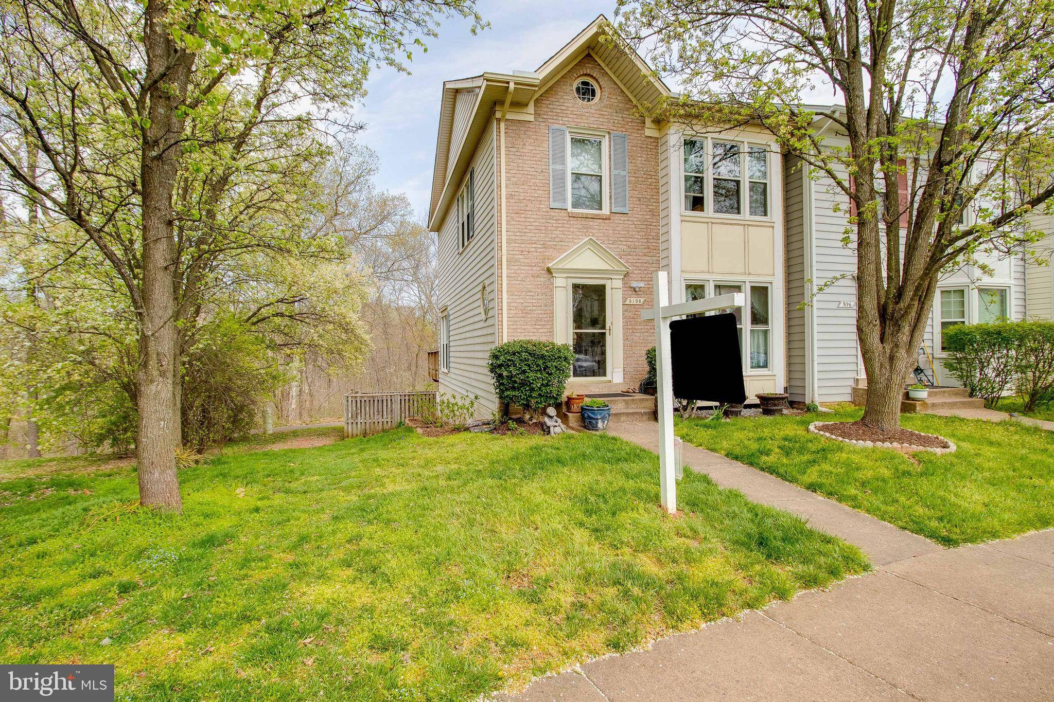 Centreville, VA 20120,5198 GLEN MEADOW DR