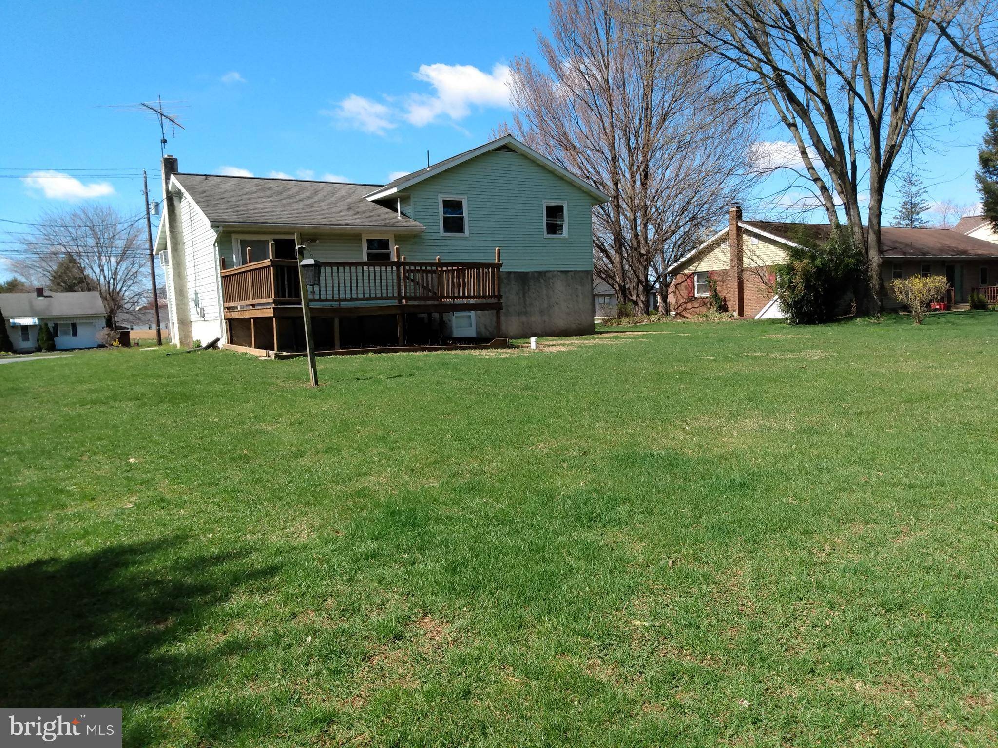 Ephrata, PA 17522,119 SCHOENECK RD