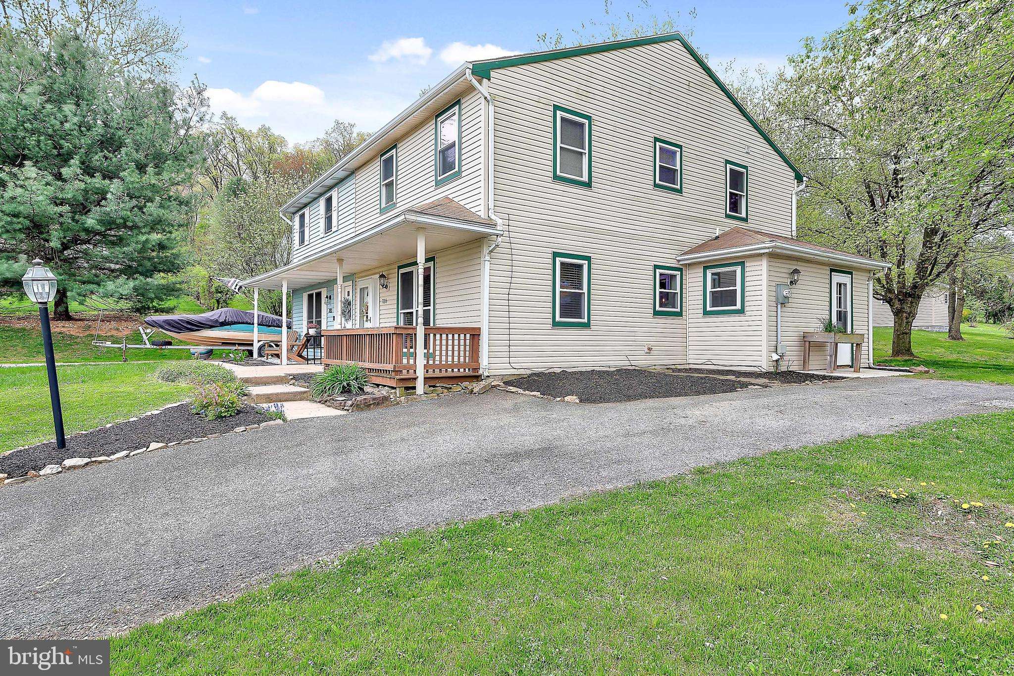 Mount Joy, PA 17552,735 DANIEL CIR