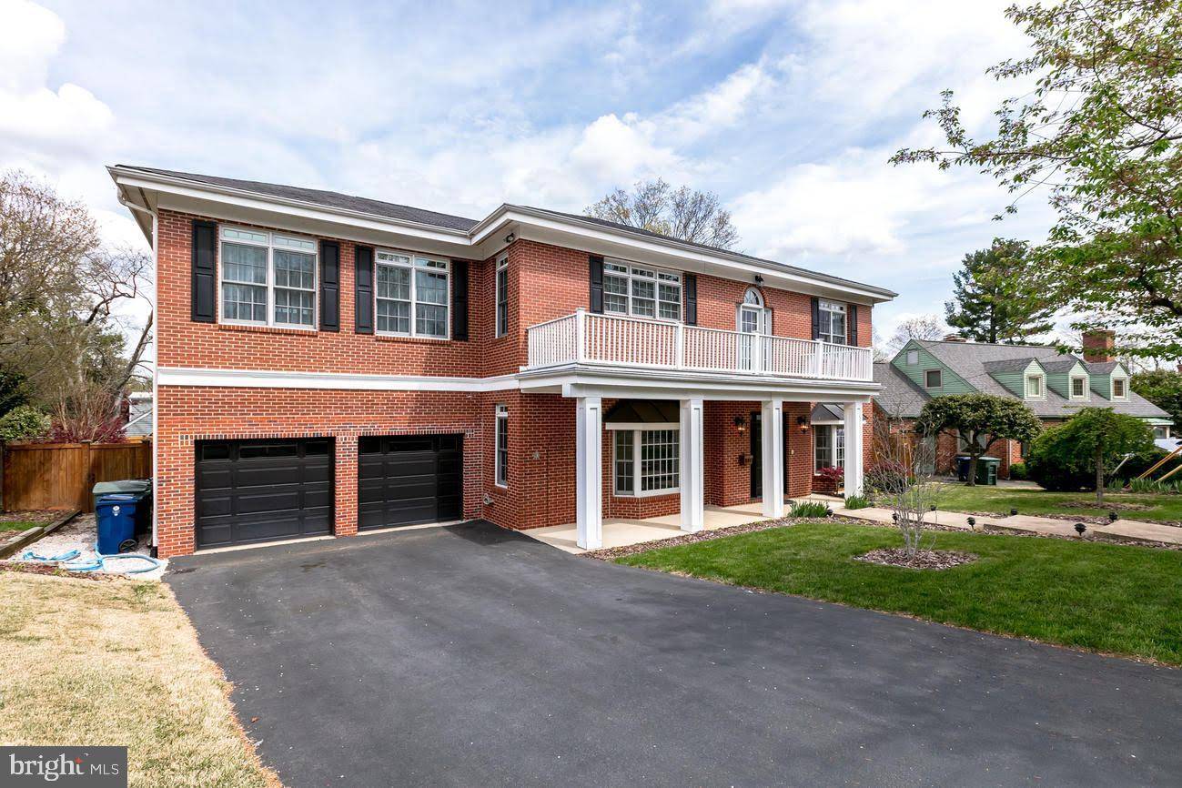 Alexandria, VA 22314,317 CROWN VIEW DR