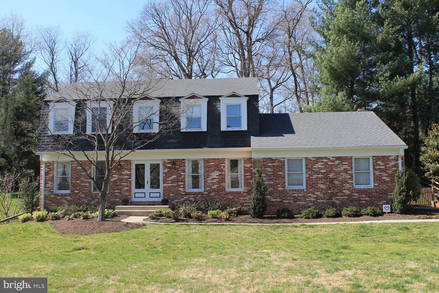 Oakton, VA 22124,2722 BERRYLAND DR