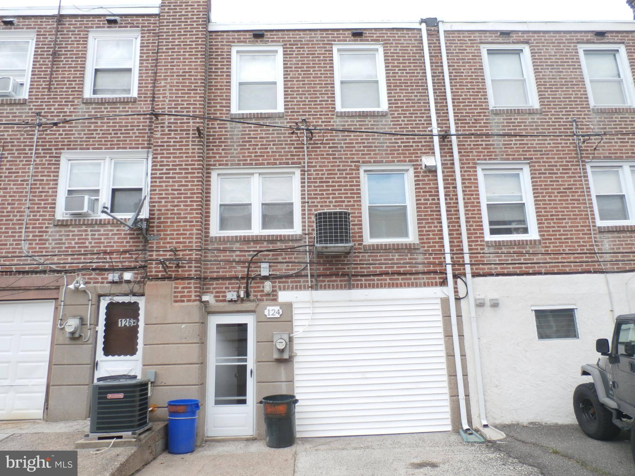 Clifton Heights, PA 19018,124 W BERKLEY AVE