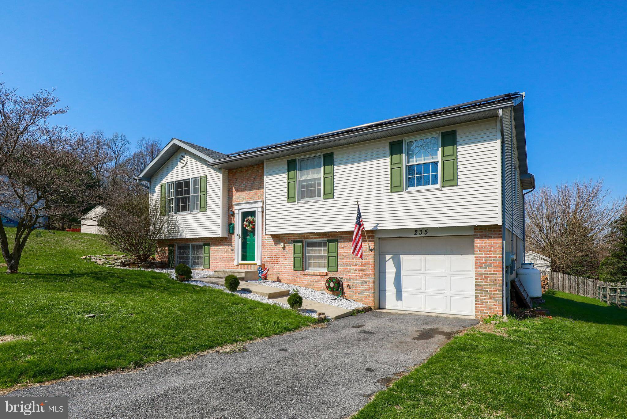 Robesonia, PA 19551,235 W MEADOW AVE