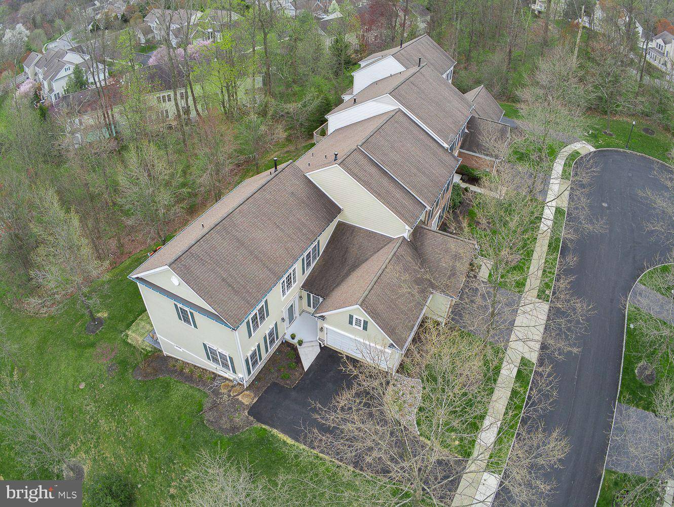 Newtown Square, PA 19073,320 ARTHUR COURT