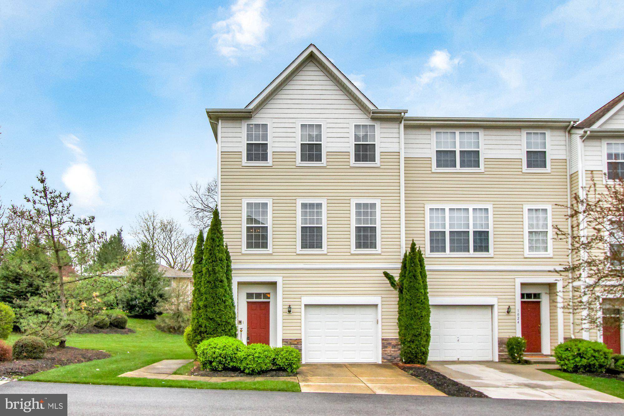 York, PA 17402,1030 HARMONY HILL LN