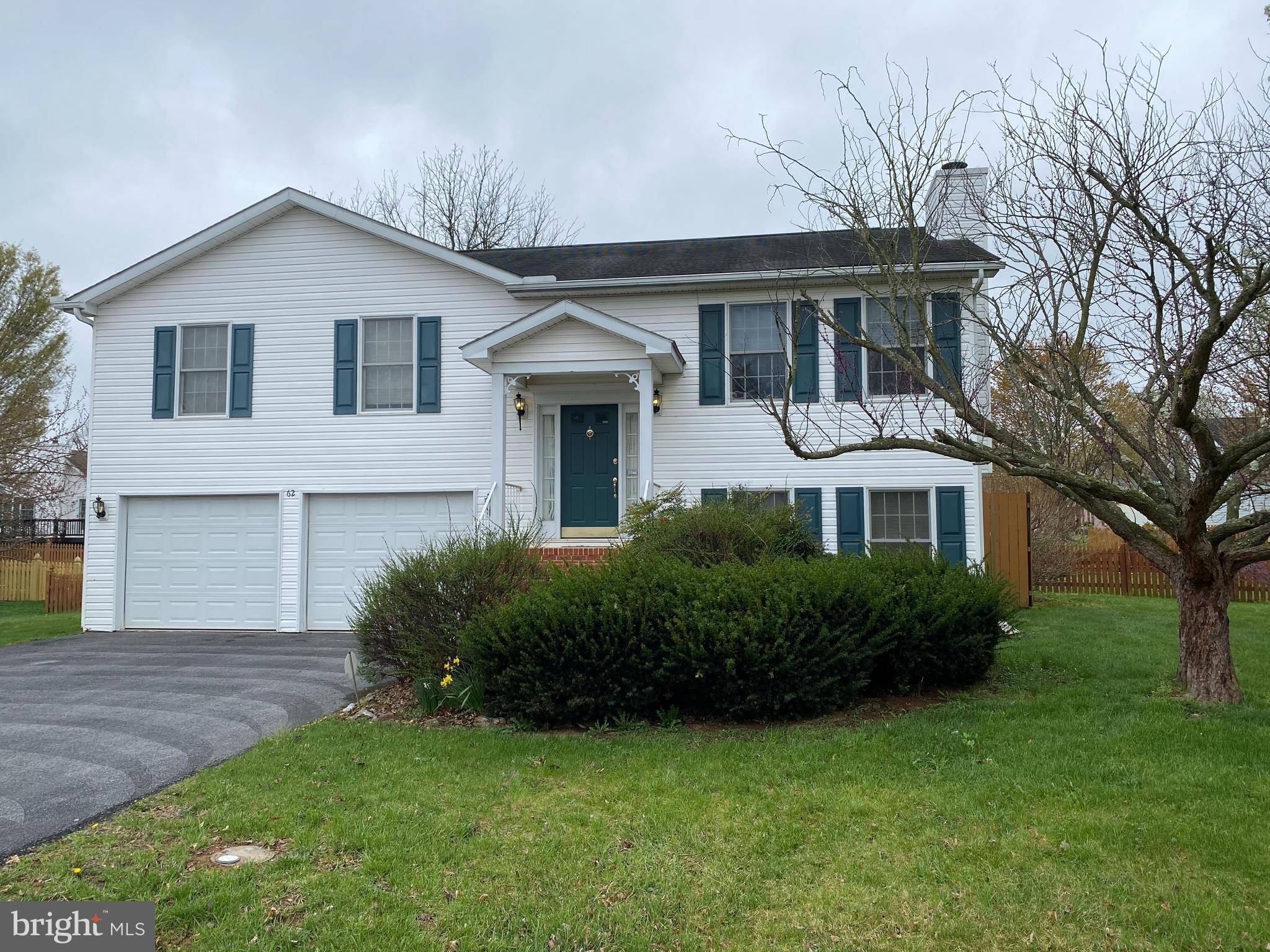 Falling Waters, WV 25419,62 ORIOLE LN