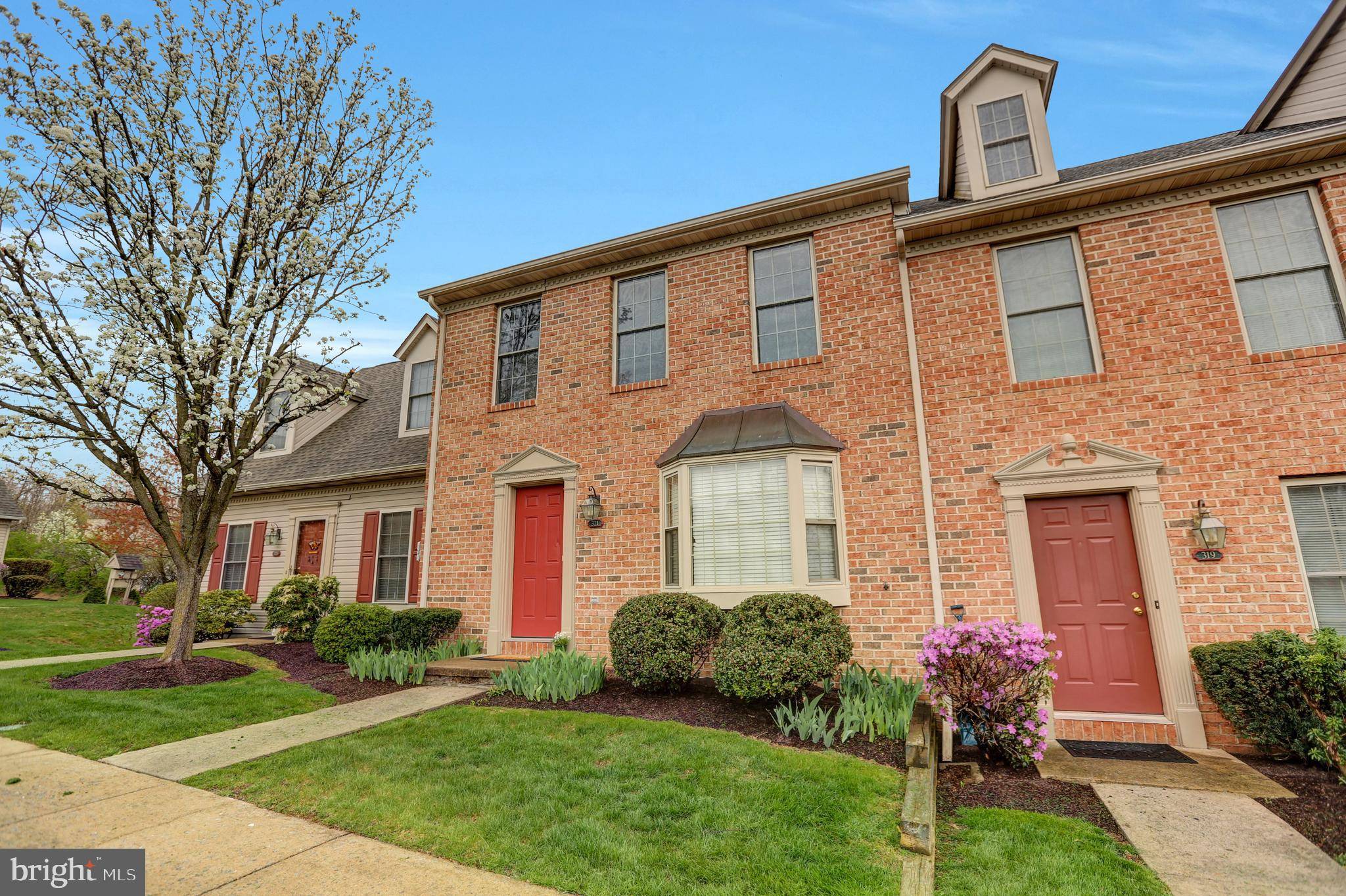 Harrisburg, PA 17110,321 WOODLAND VIEW CT