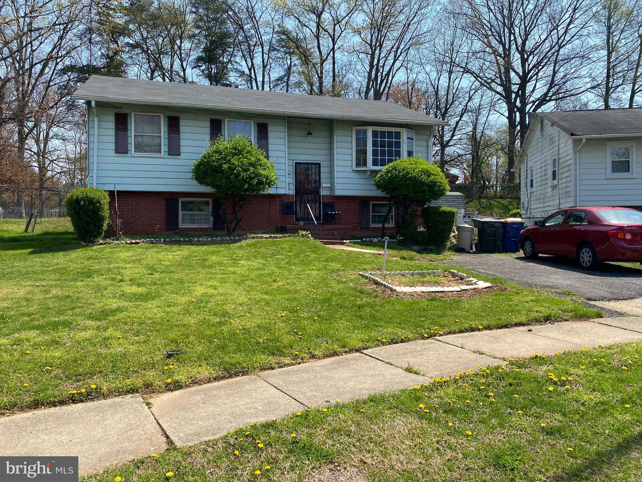 Glenarden, MD 20706,7932 GRANT DR