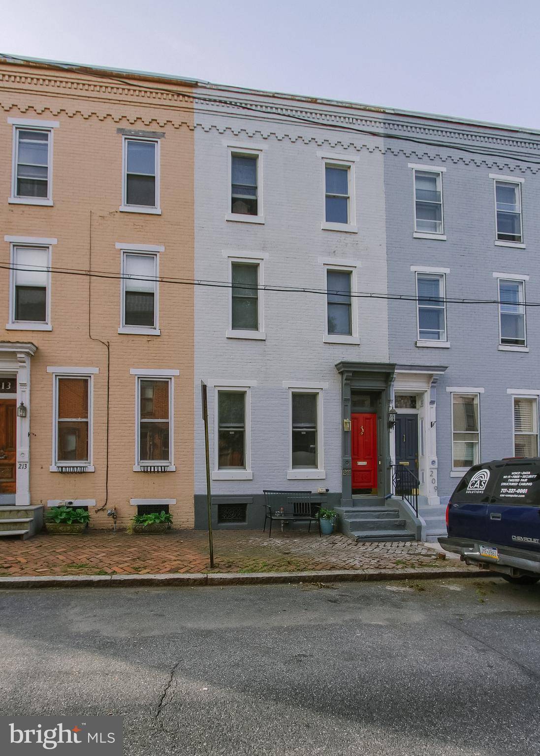 Harrisburg, PA 17102,211 CUMBERLAND ST