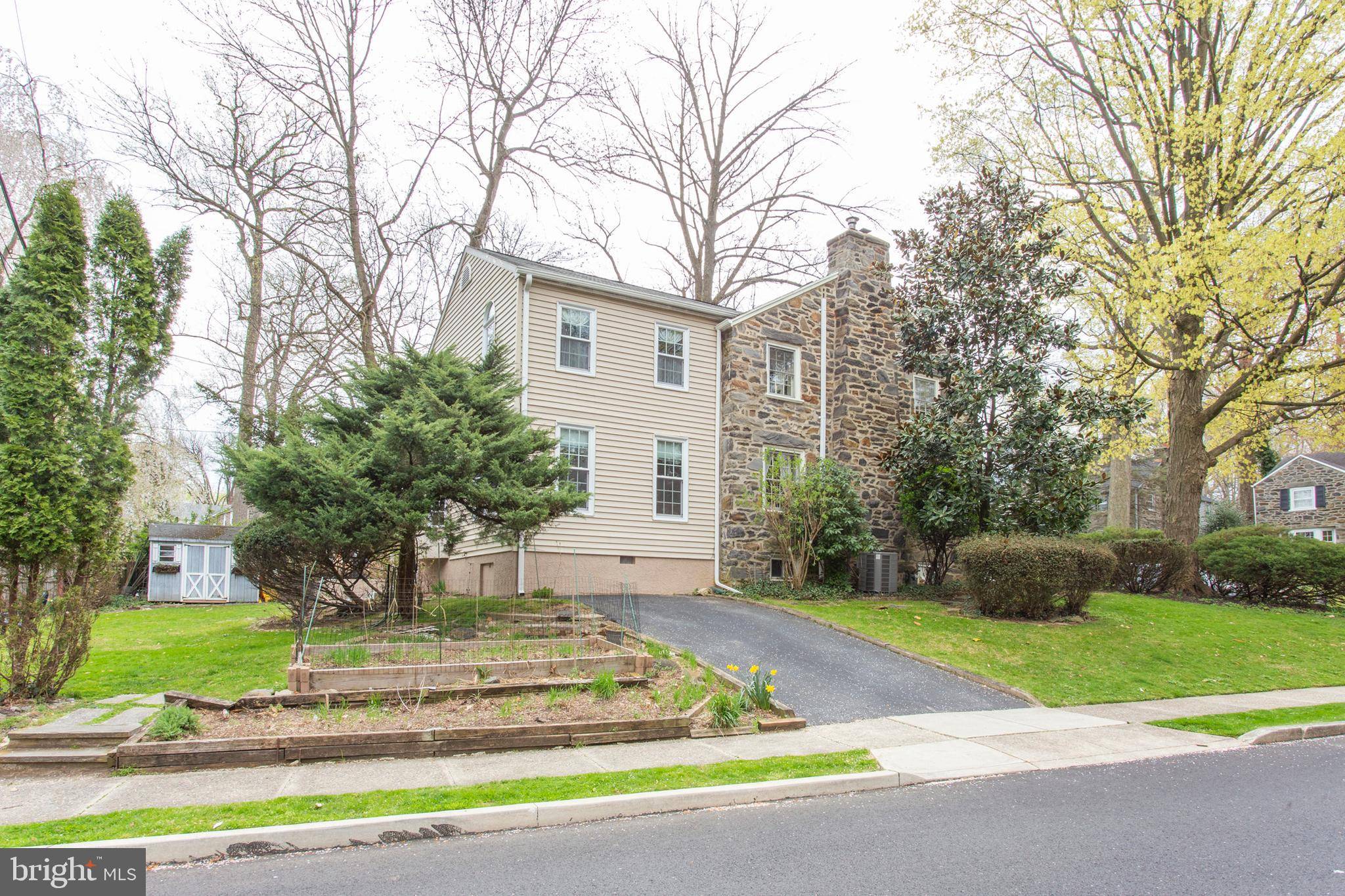 Drexel Hill, PA 19026,5265 APACHE LN