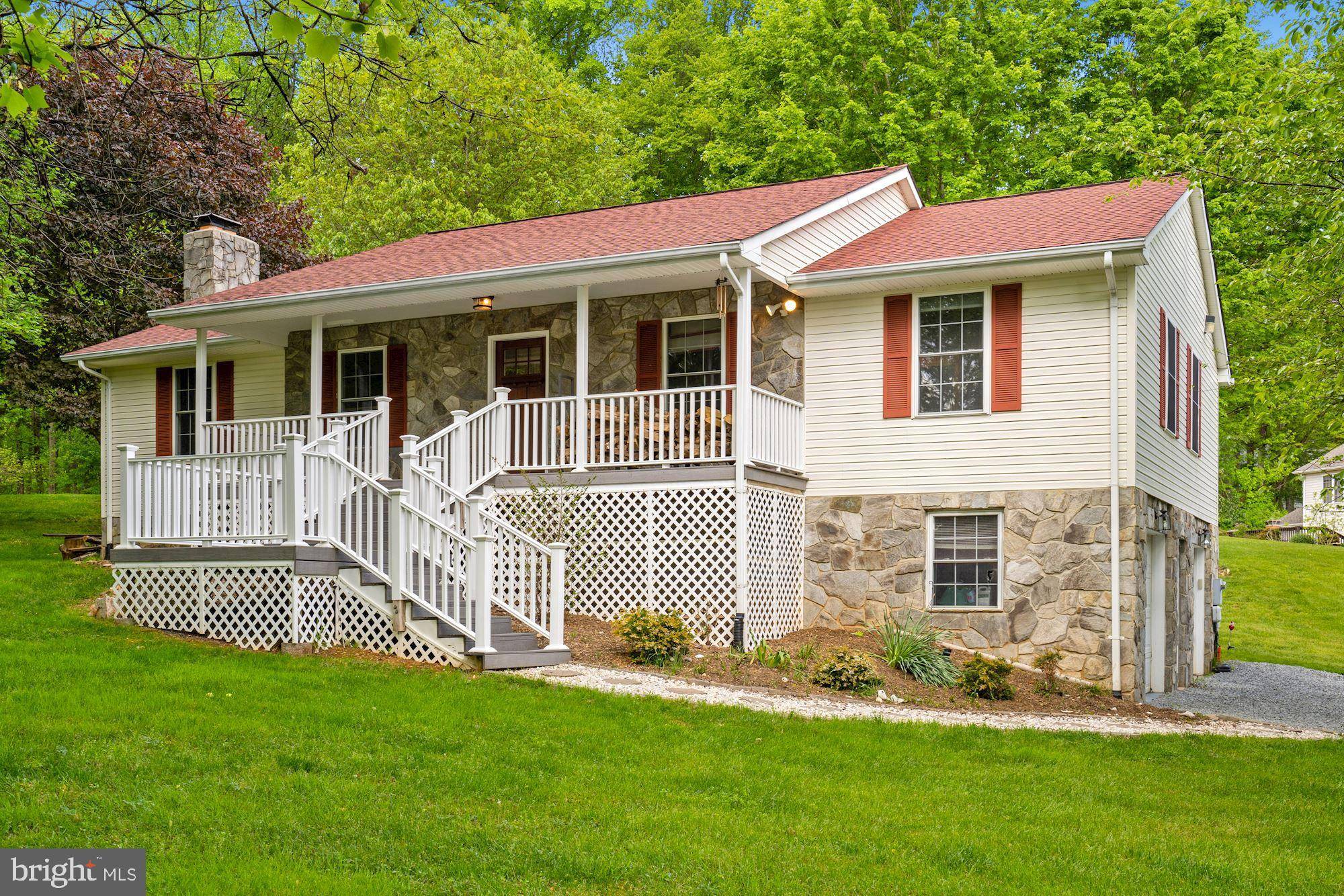 Broad Run, VA 20137,5391 FARRINGTON LN