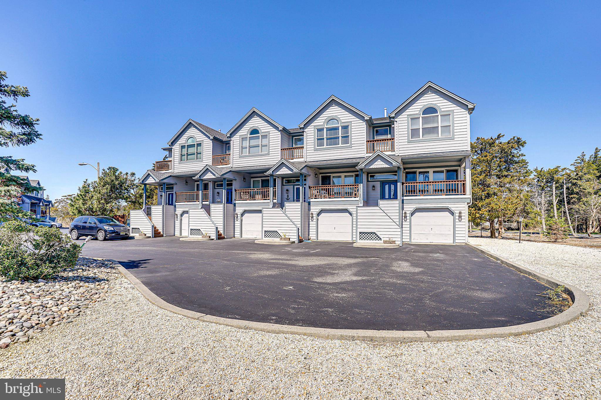 Little Egg Harbor Twp, NJ 08087,2 MARINERS POINTE W