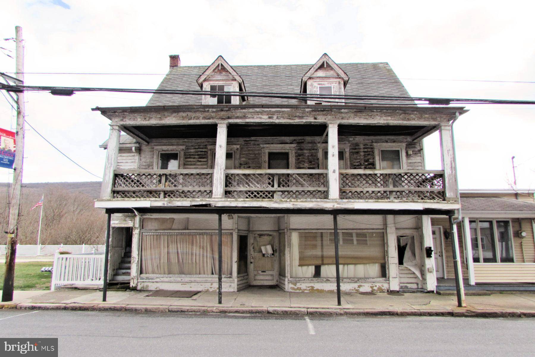 Williamstown, PA 17098,124 W MARKET ST