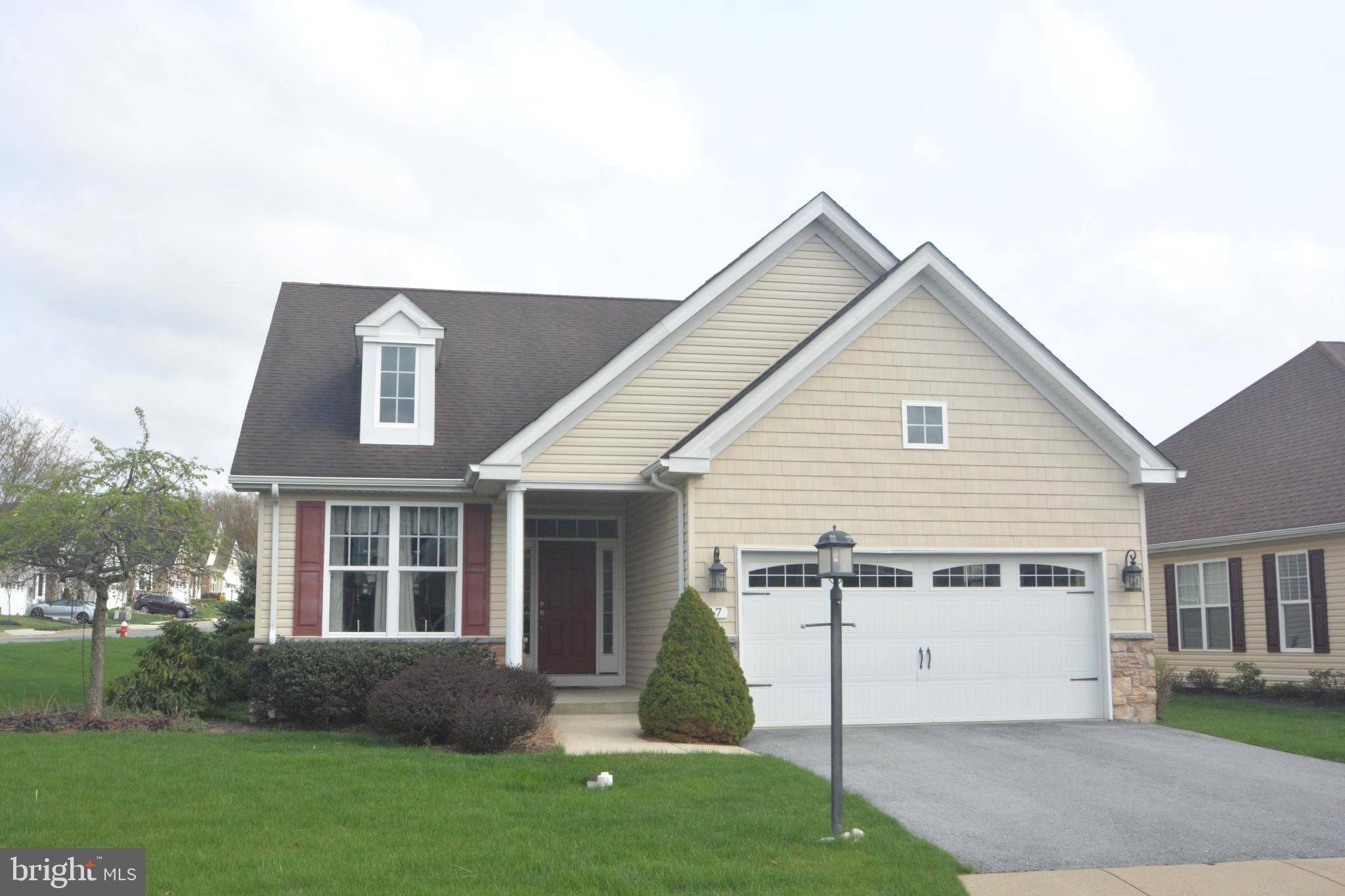 Oley, PA 19547,17 FOX CHASE LN