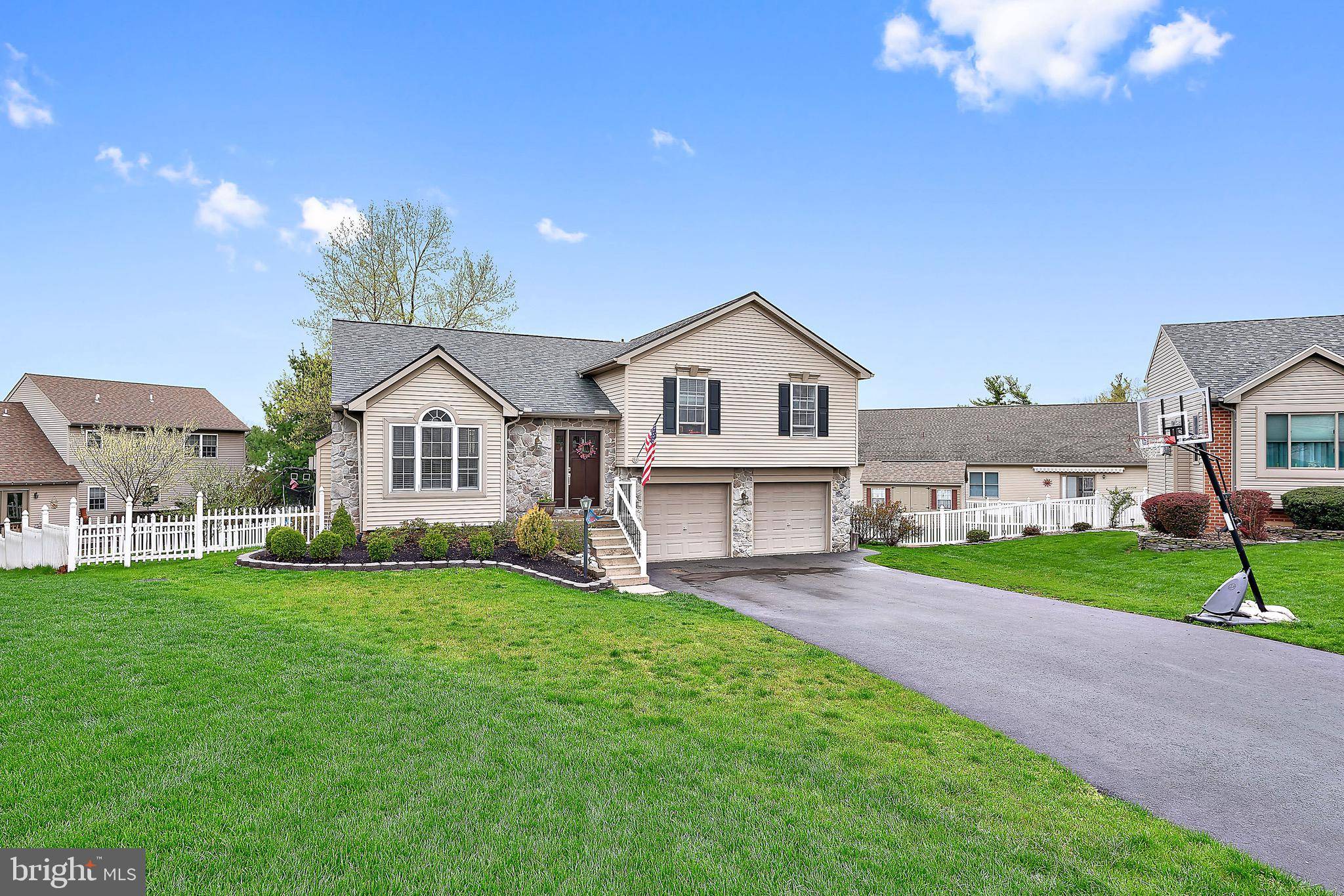 Palmyra, PA 17078,39 RED MAPLE CIR