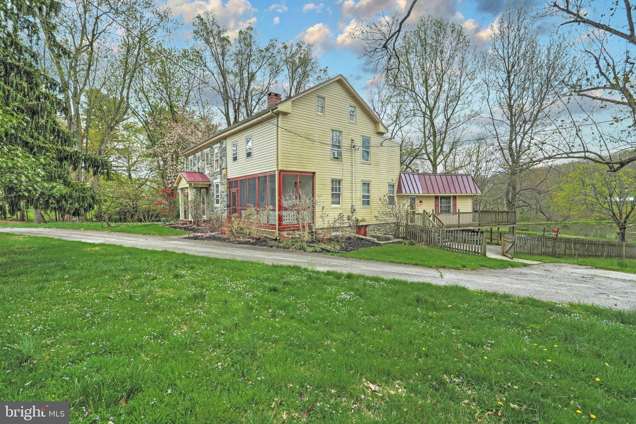 Hanover, PA 17331,1565 ABBOTTSTOWN PIKE