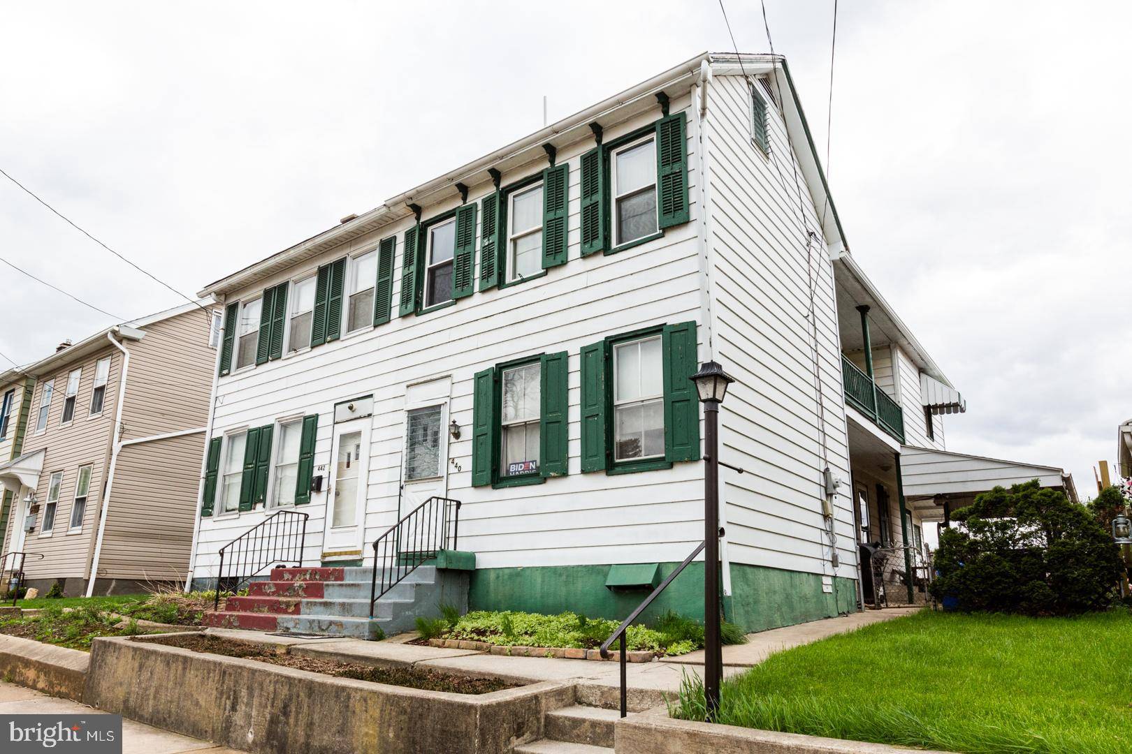 Columbia, PA 17512,440 MANOR ST