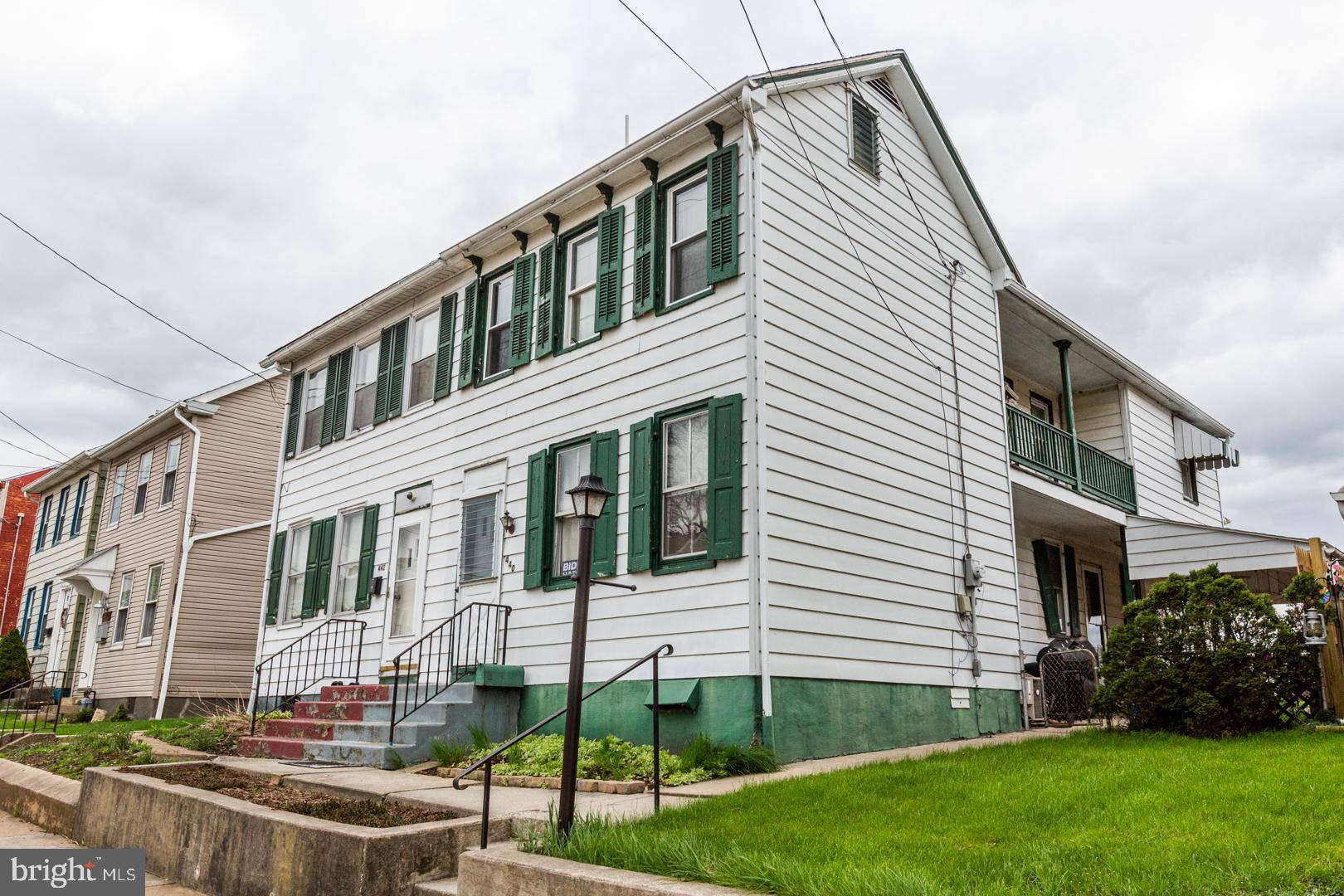 Columbia, PA 17512,440 MANOR ST