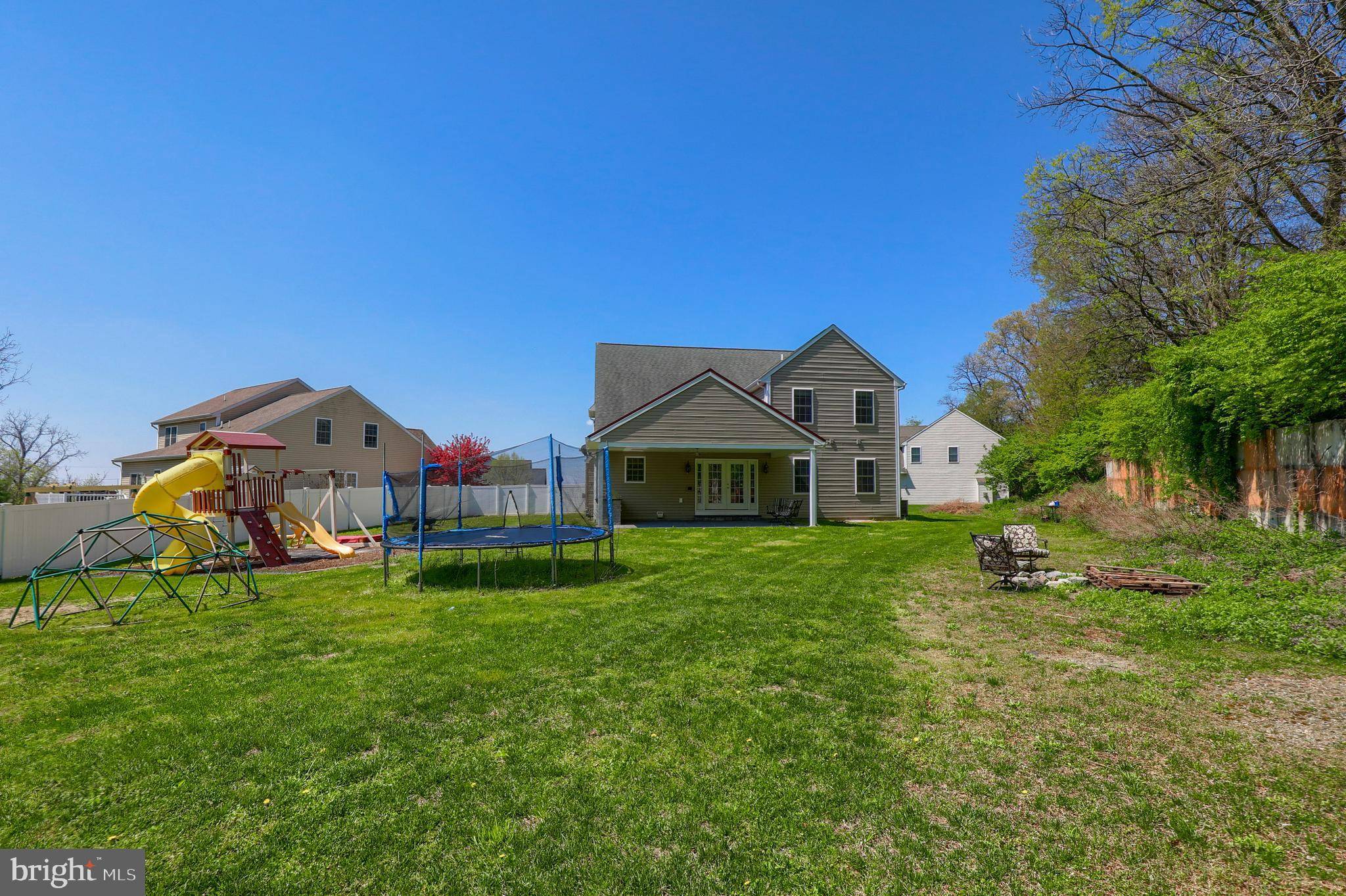 Ephrata, PA 17522,29 GARLAND LN