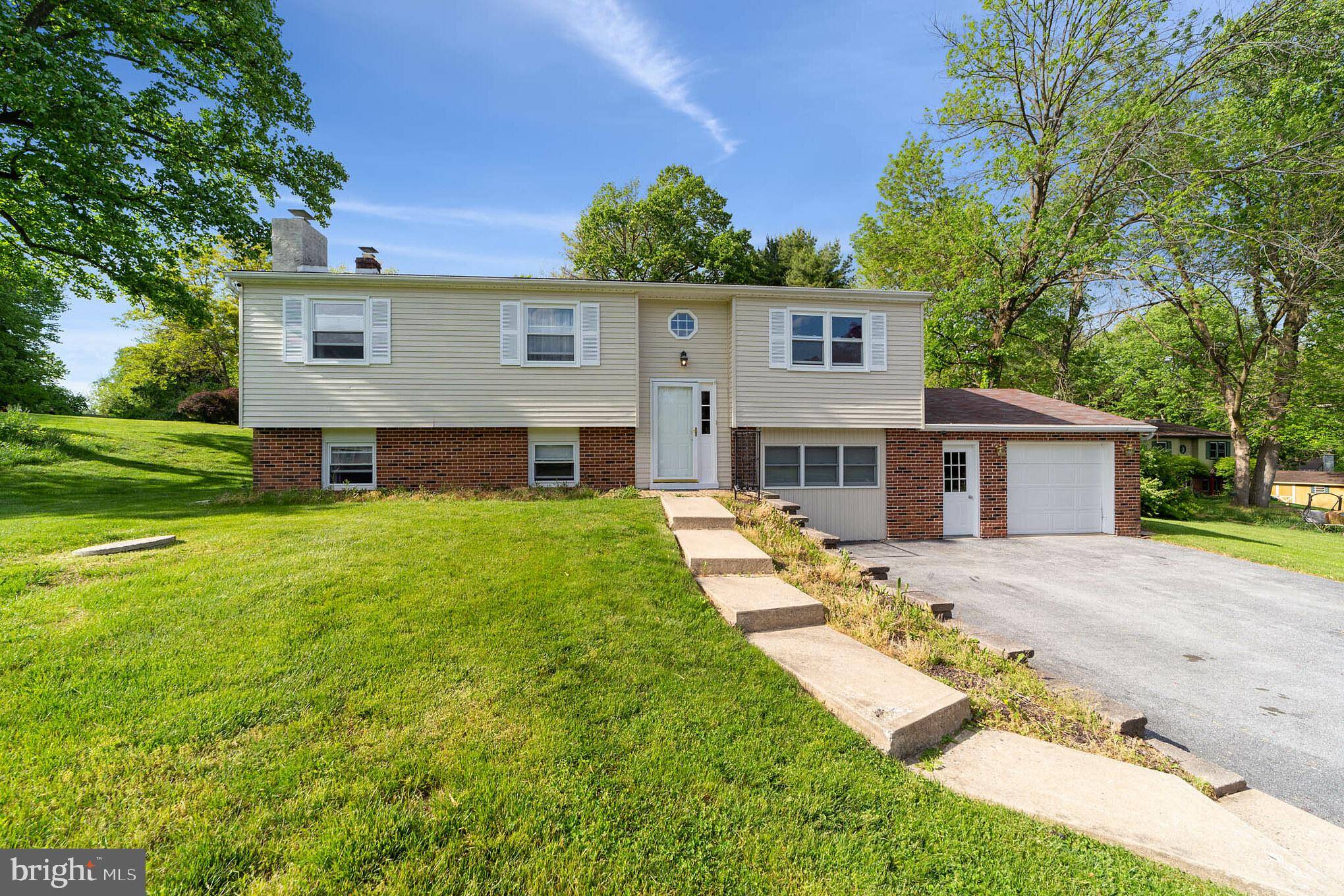 Glenmoore, PA 19343,23 GLENVIEW DR