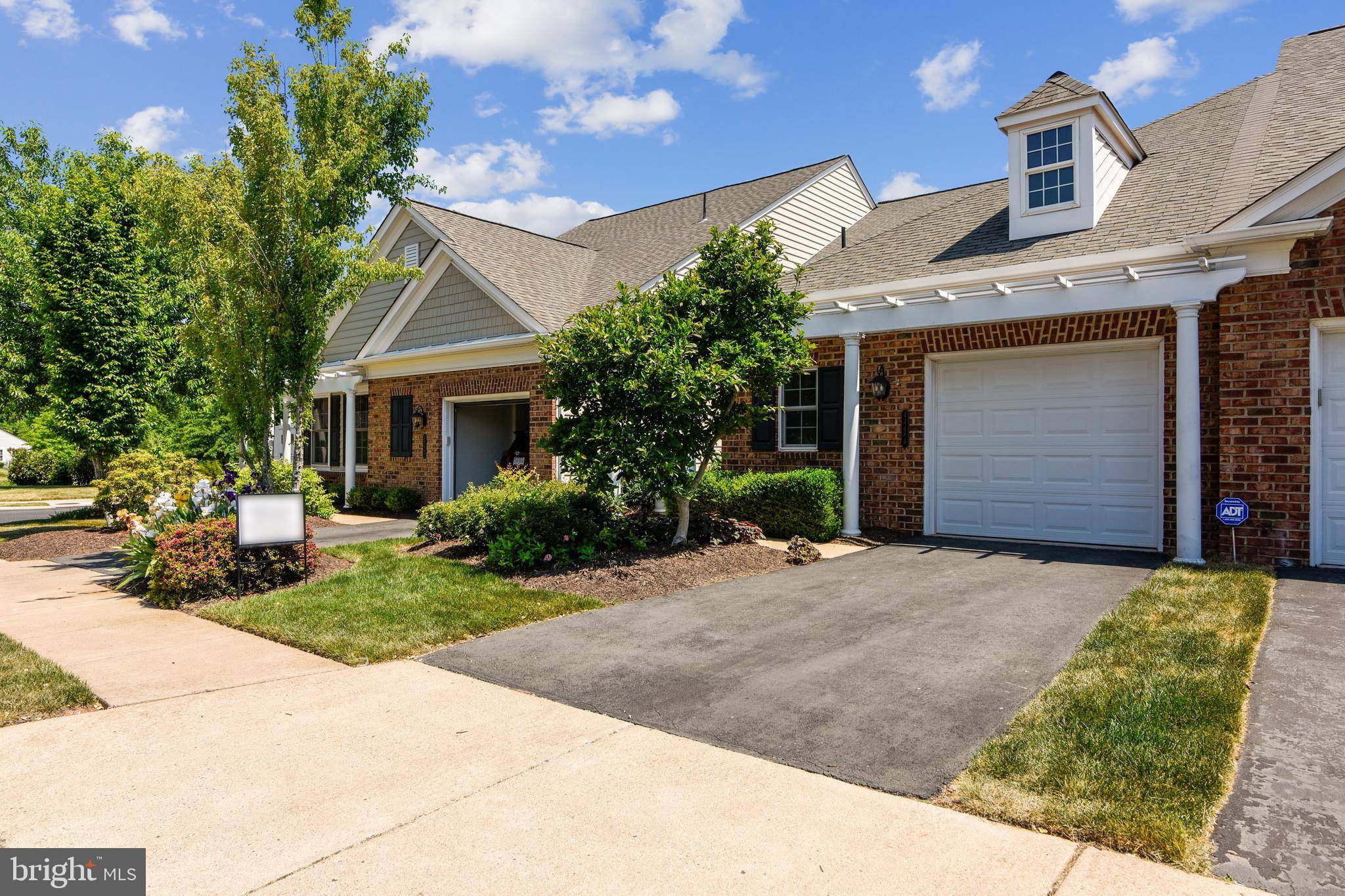 Ashburn, VA 20147,44484 MALTESE FALCON SQ