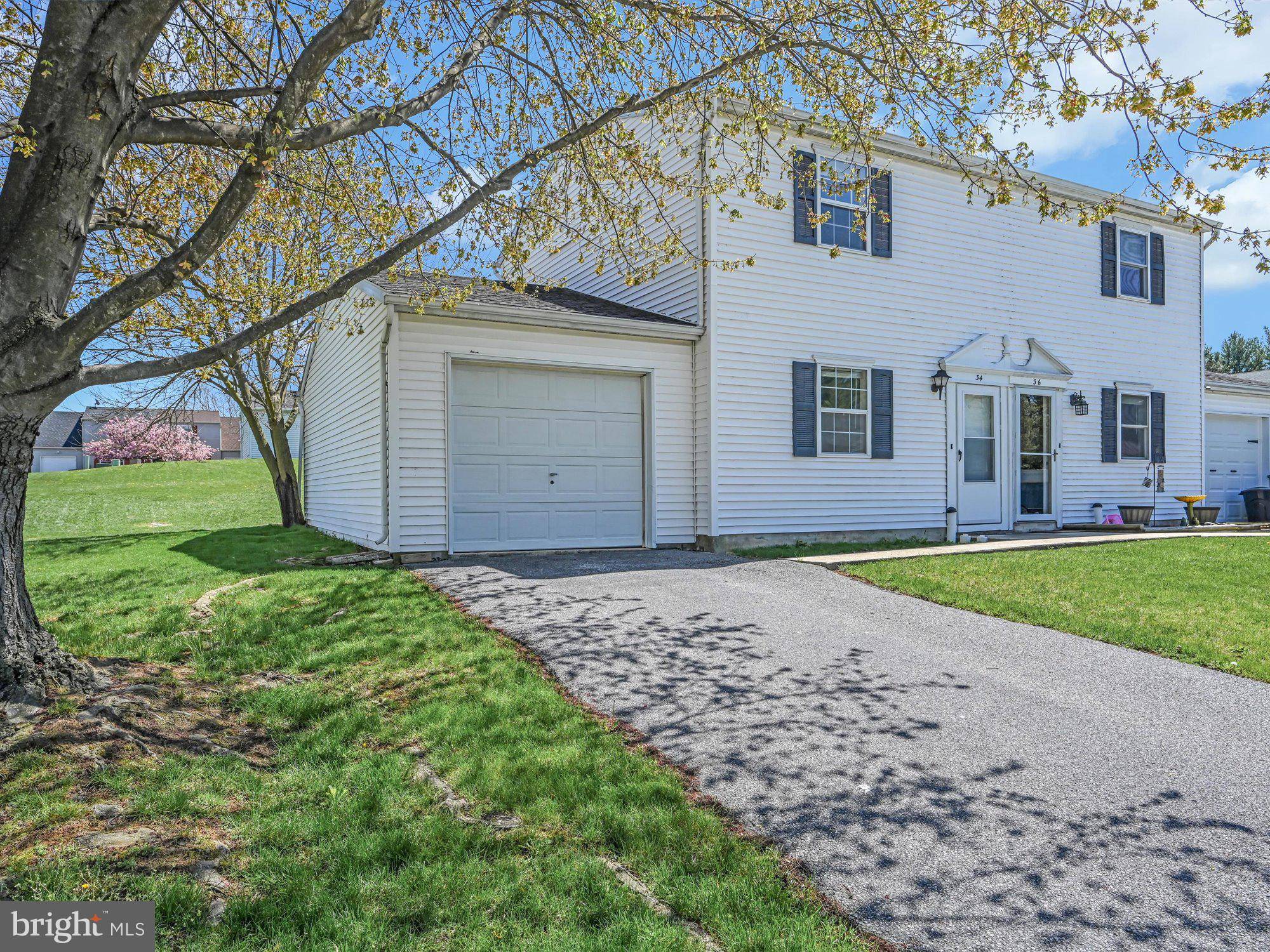 Cleona, PA 17042,34 DOGWOOD LN