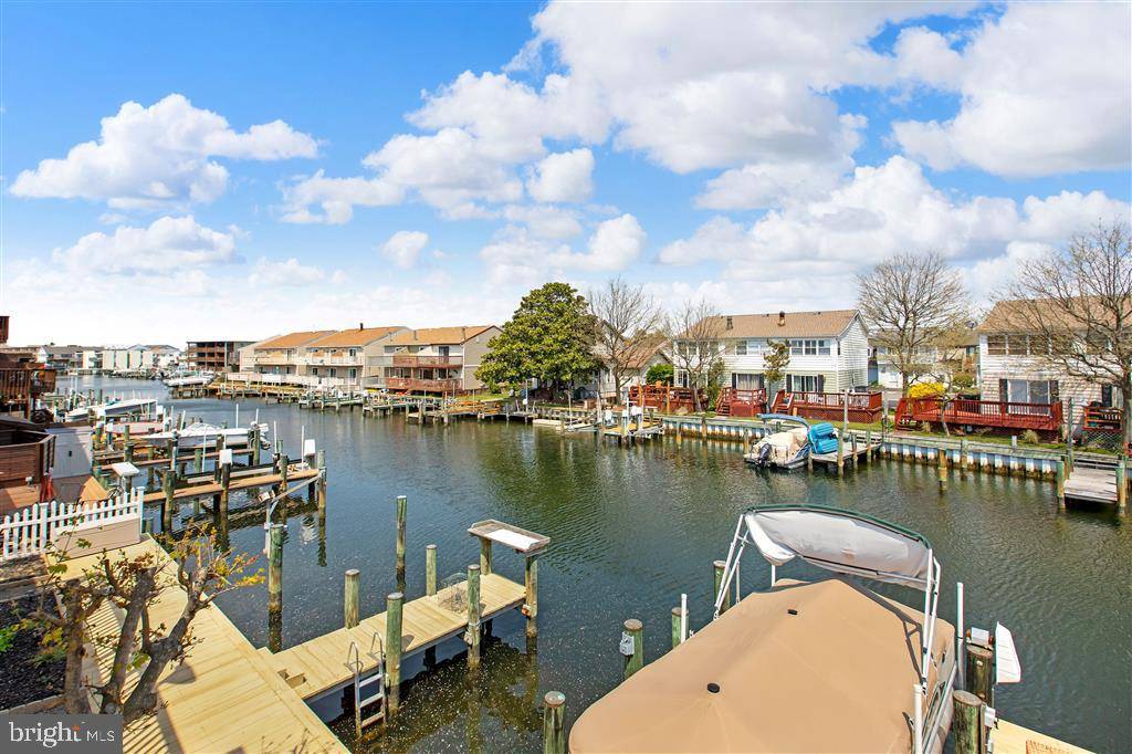 Ocean City, MD 21842,134 CAPTAINS QUARTERS RD #10