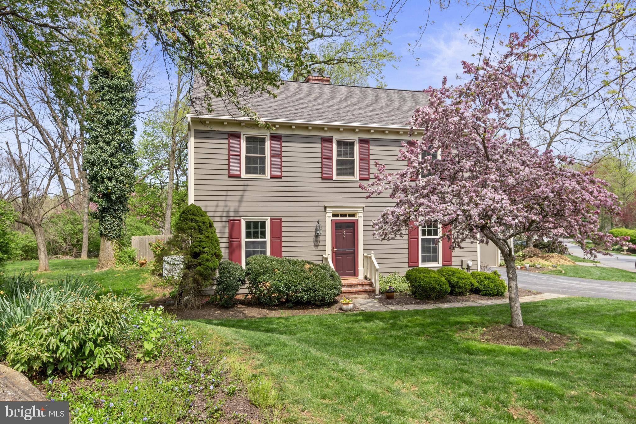 West Chester, PA 19380,113 HEDGEROW LN