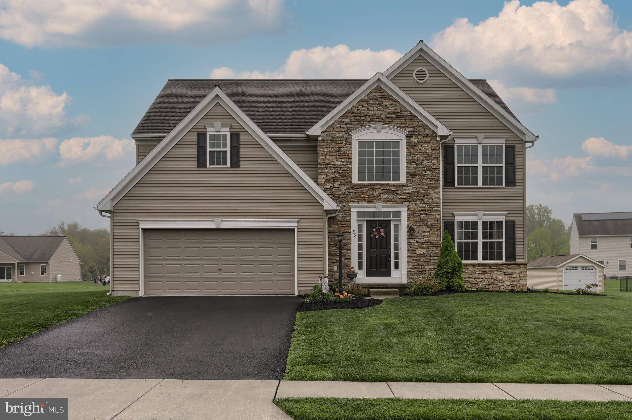 Myerstown, PA 17067,138 OAKEN WAY