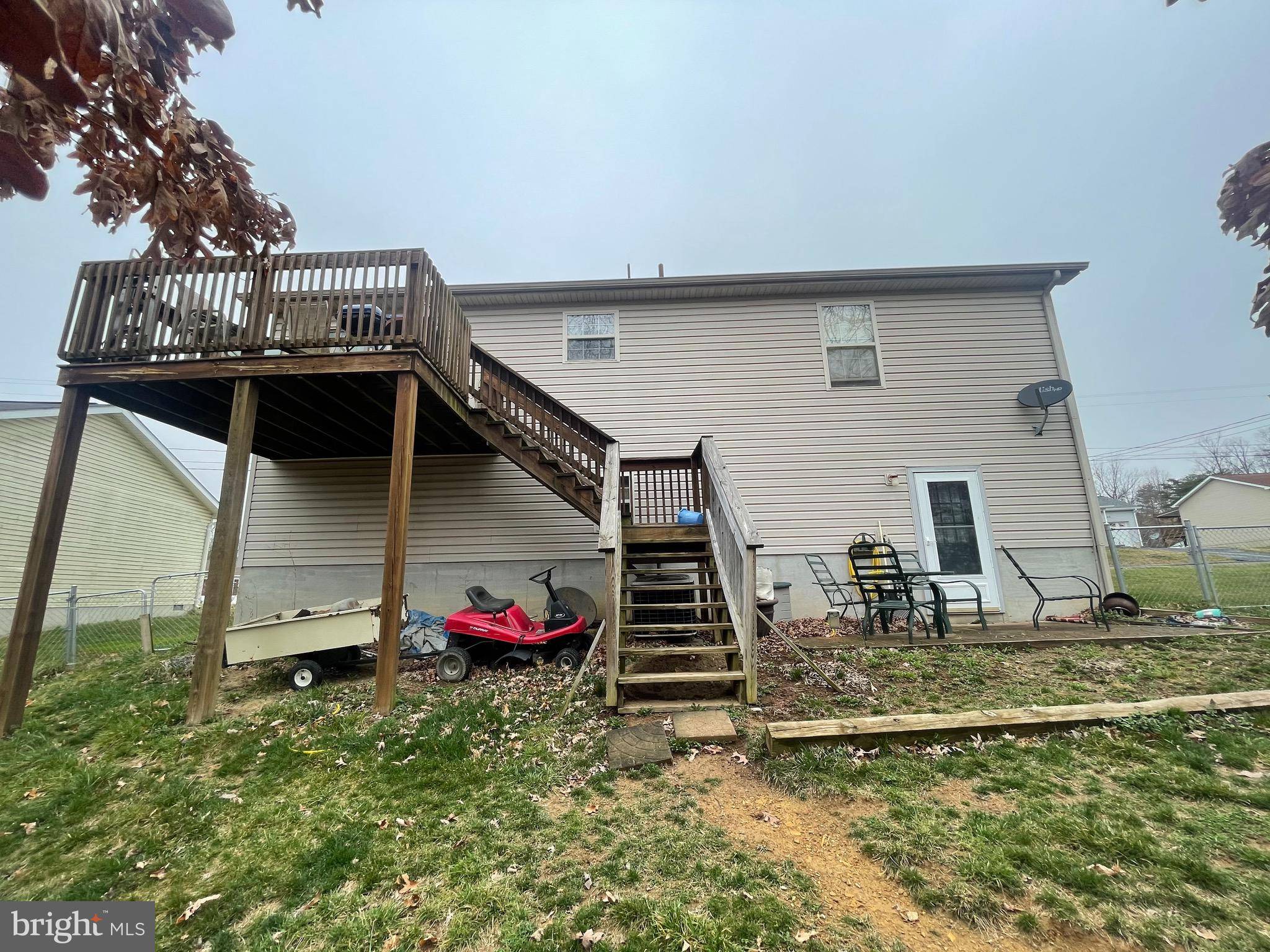 Inwood, WV 25428,221 IDYLLWOOD DR