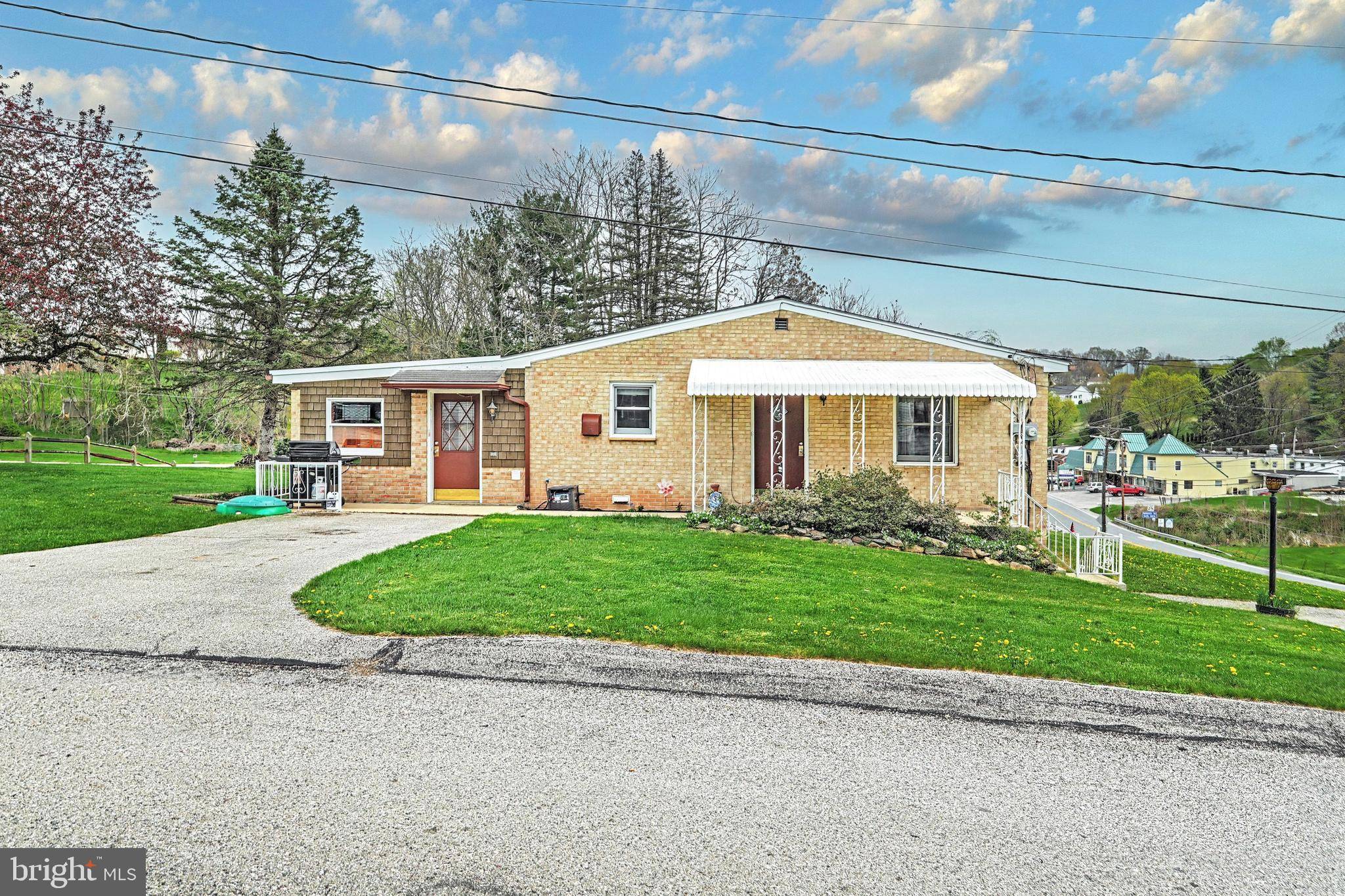 Glen Rock, PA 17327,123 RONALD ST